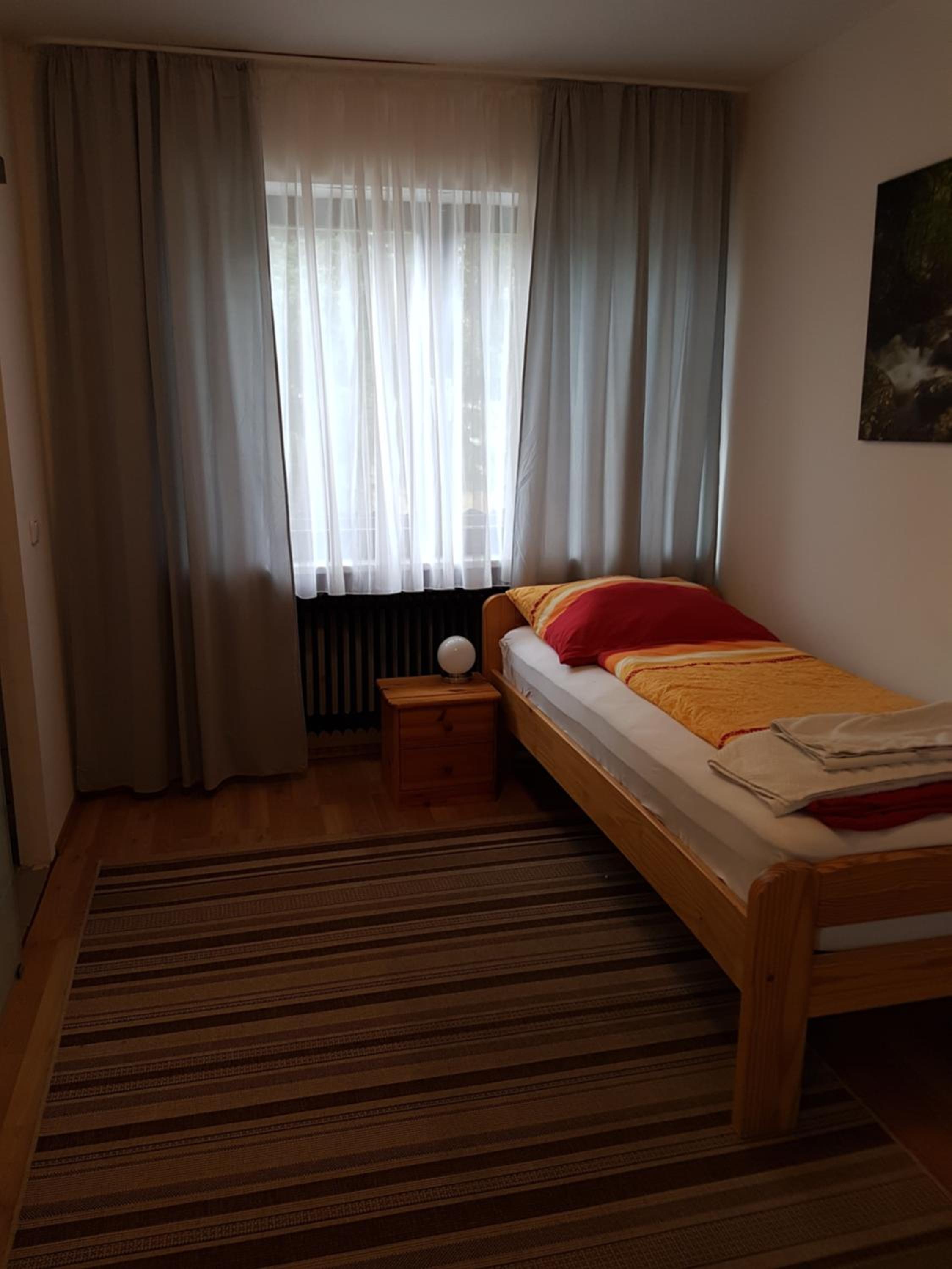 Large Single Room photo 1