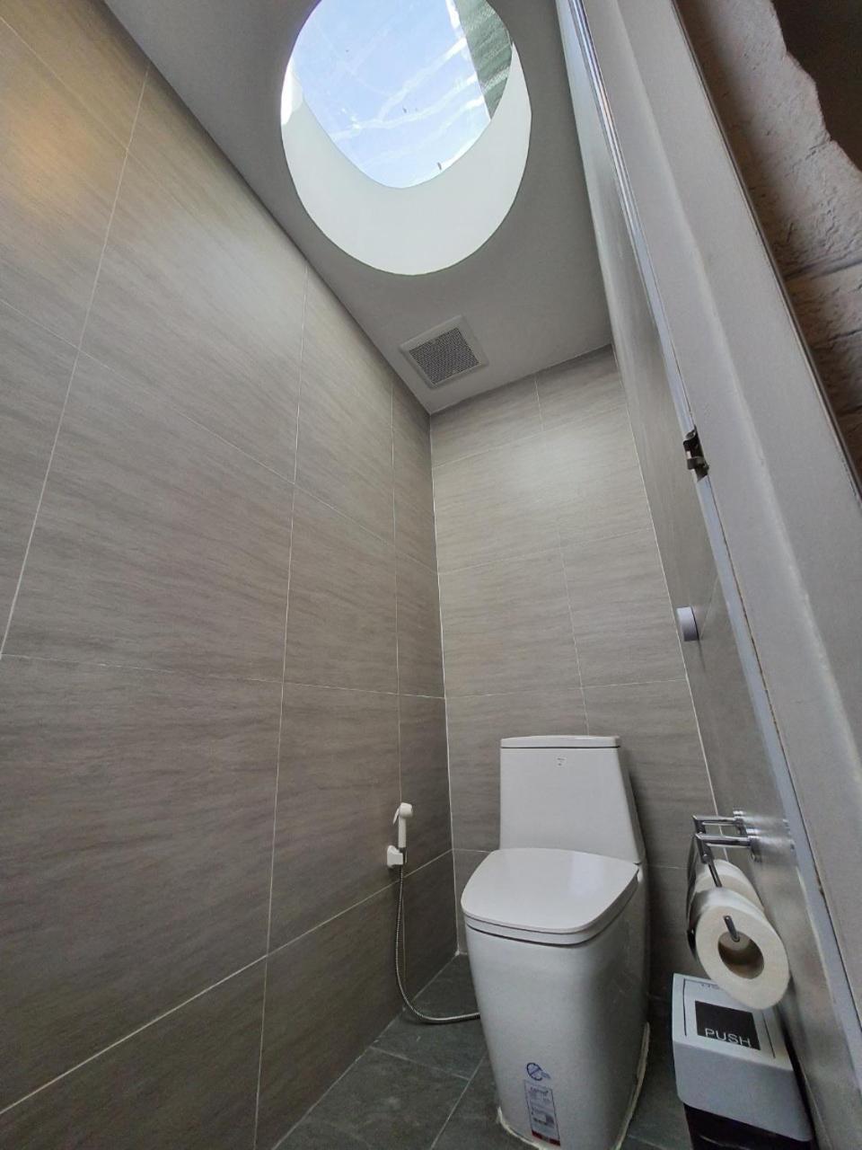 Two-Bedroom House - Photo 10