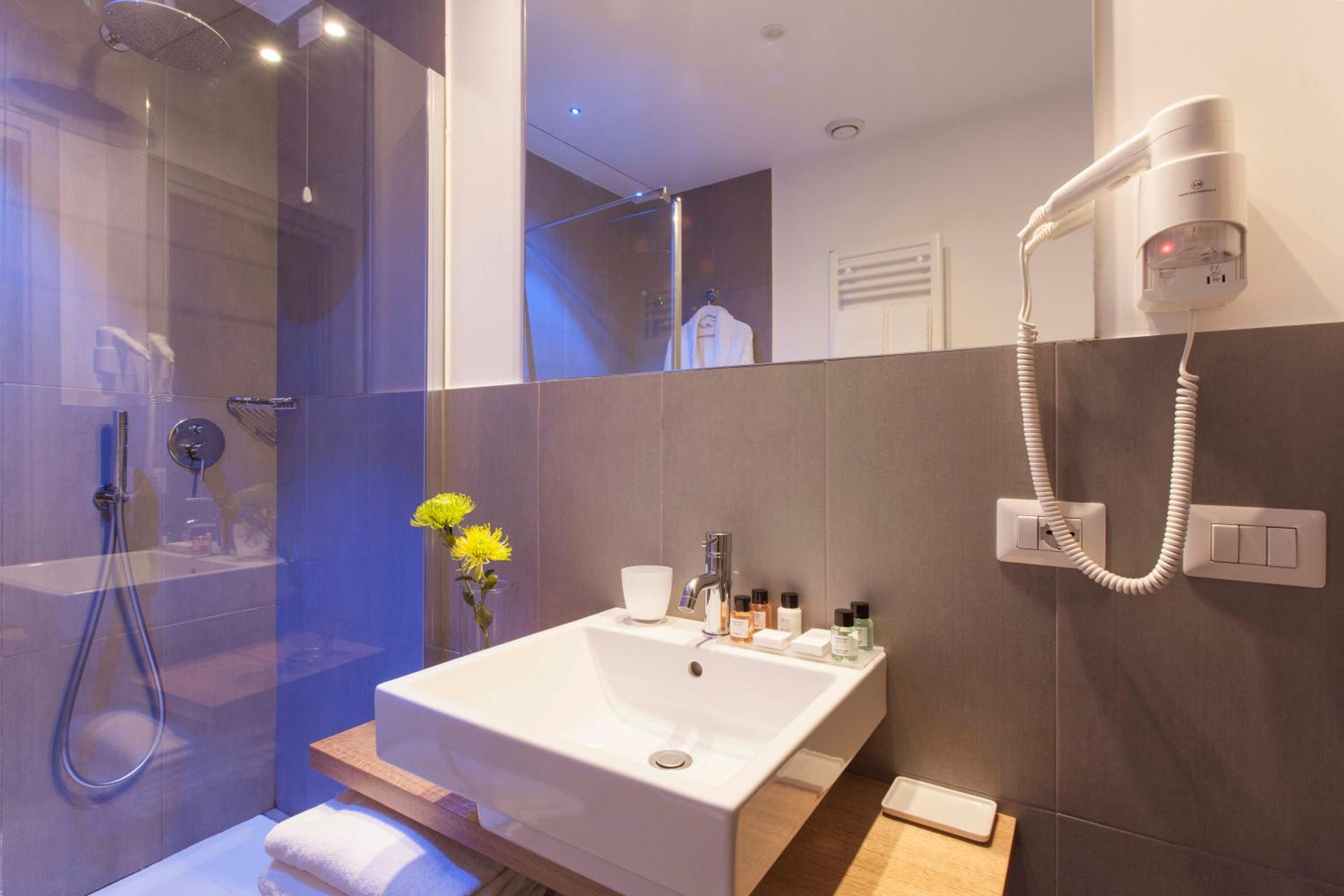 Small Double Room photo 2