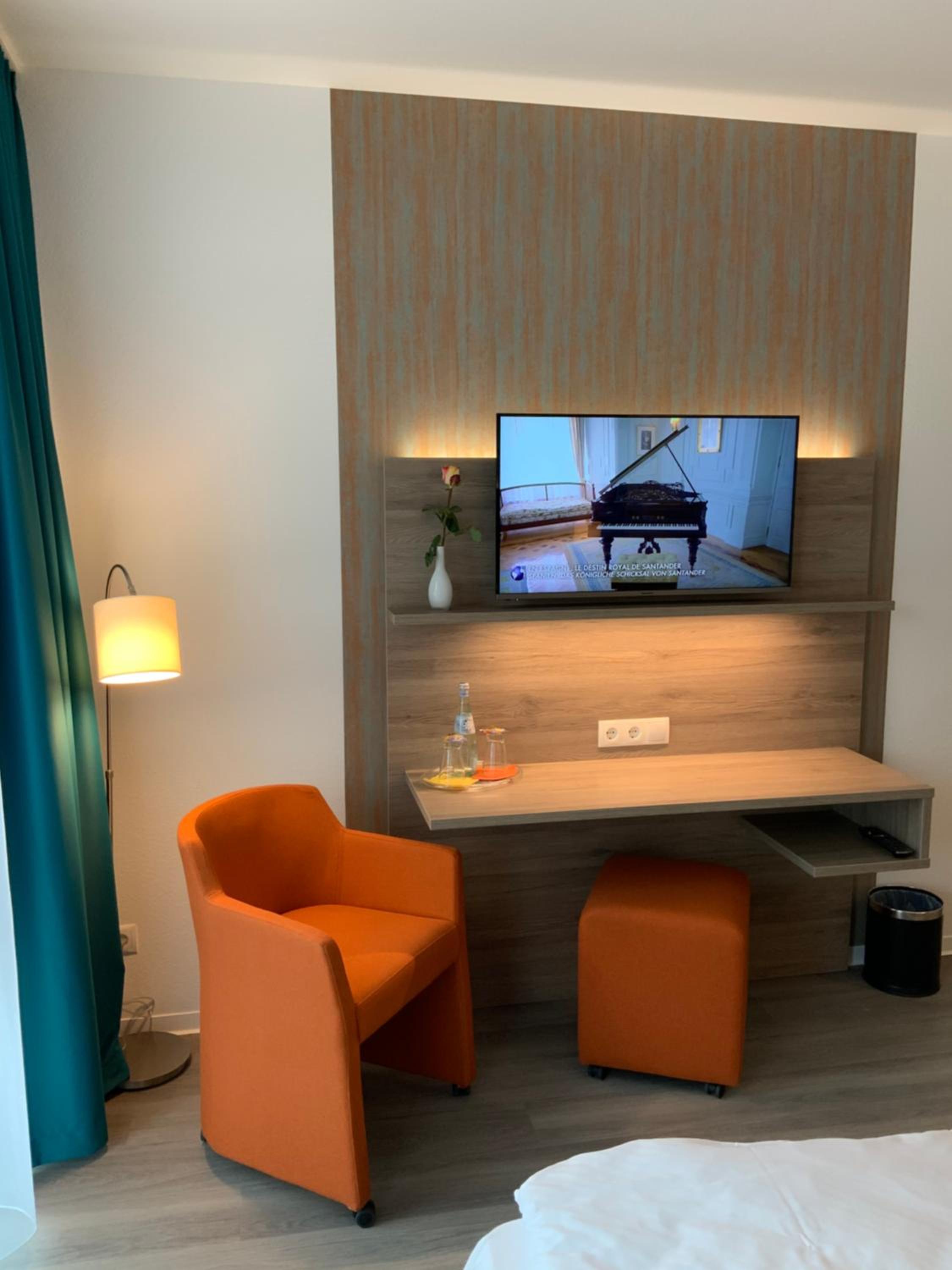 Standard Double Room - Photo 5