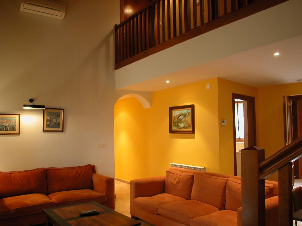 Four-Bedroom House photo 3