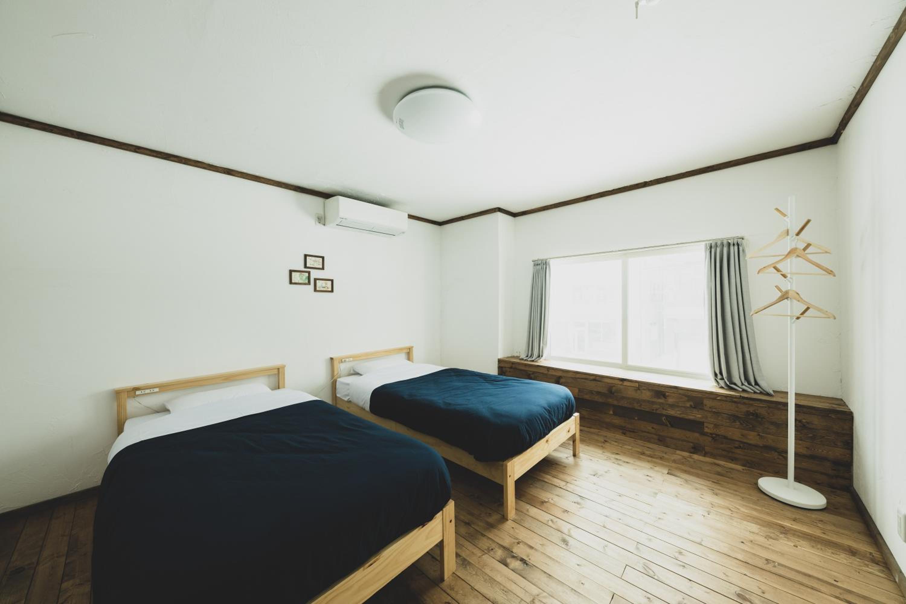 Standard Twin Room - Photo 1