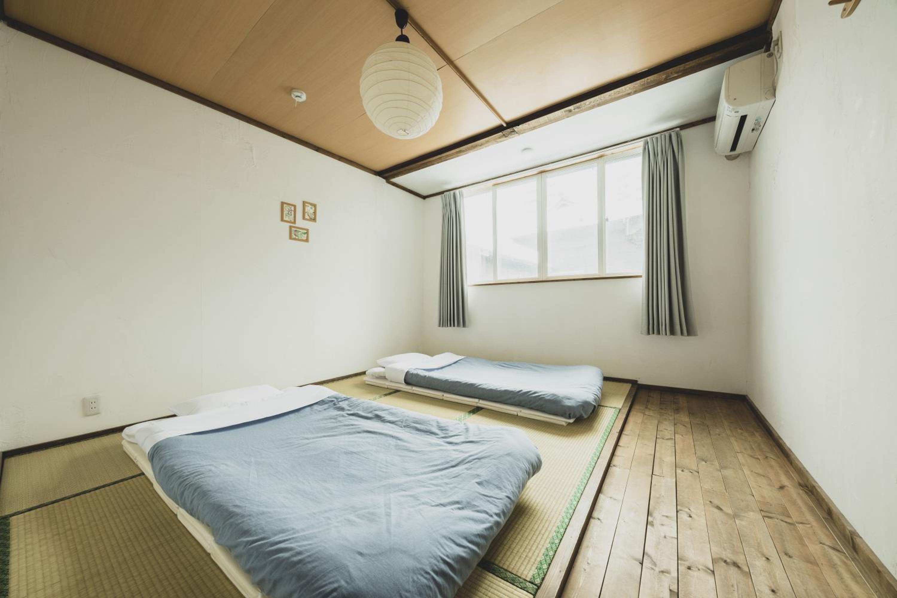 Twin Room - Photo 1