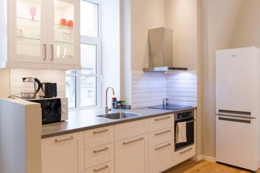One-Bedroom Apartment - Photo 12