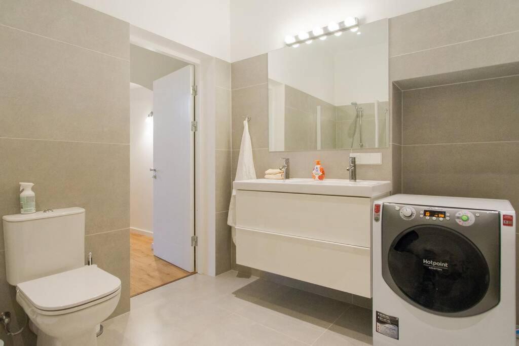 One-Bedroom Apartment - Photo 15