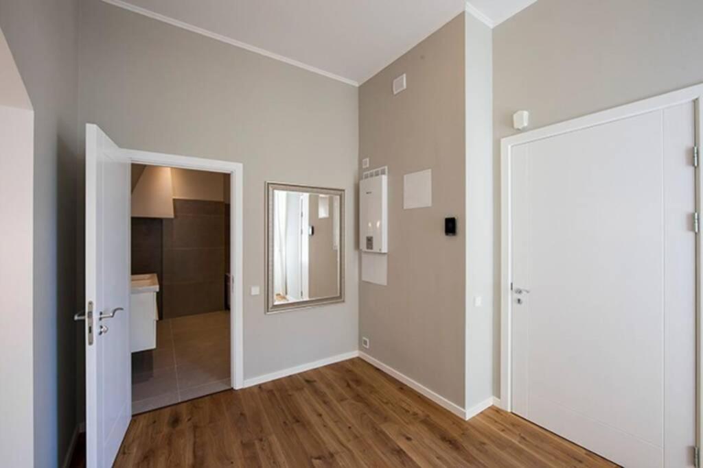 One-Bedroom Apartment - Photo 17