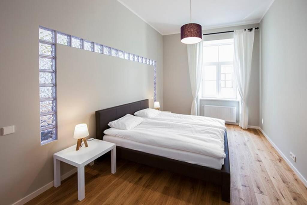 One-Bedroom Apartment - Photo 20