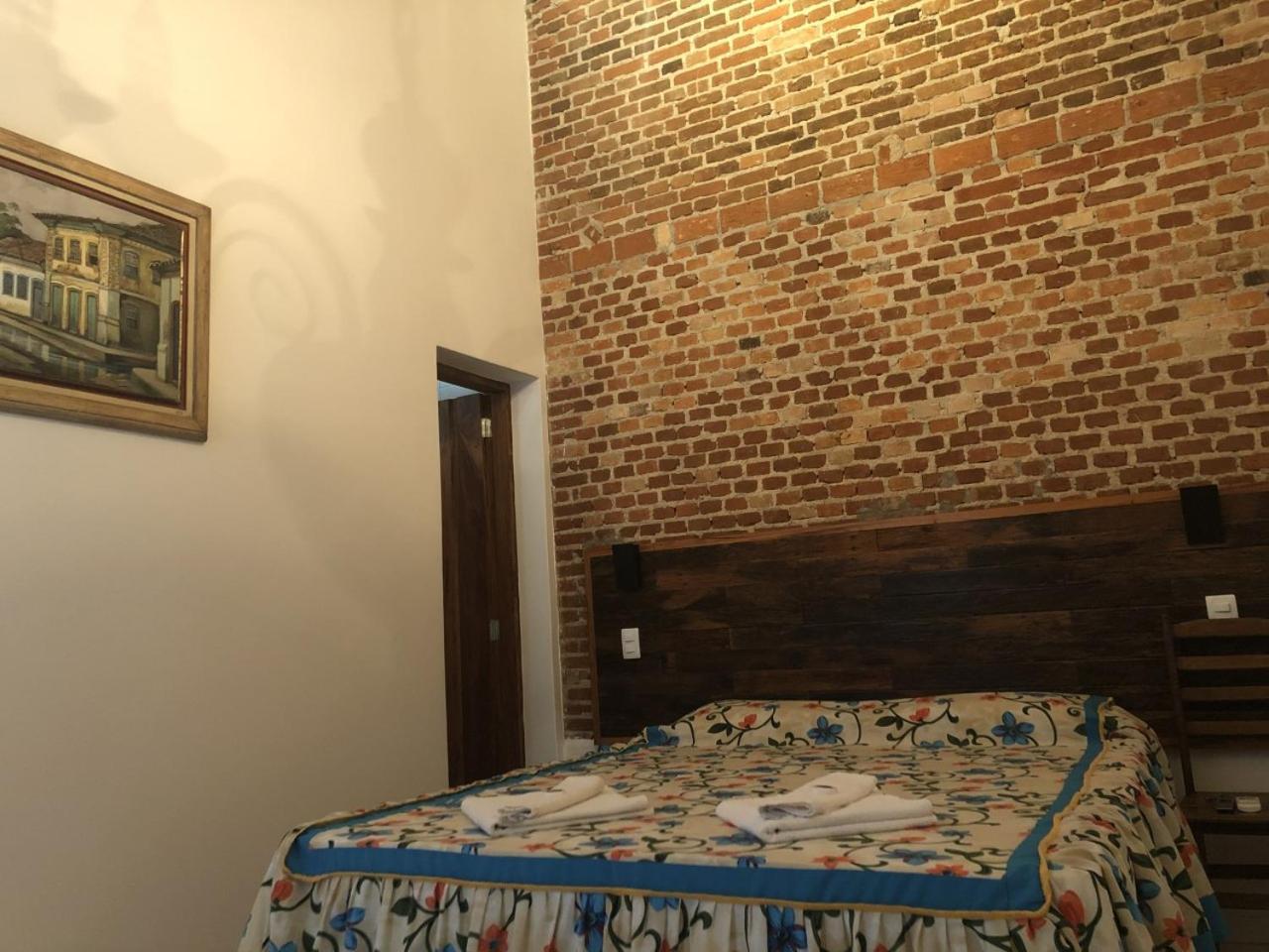 Double Room - Photo 5