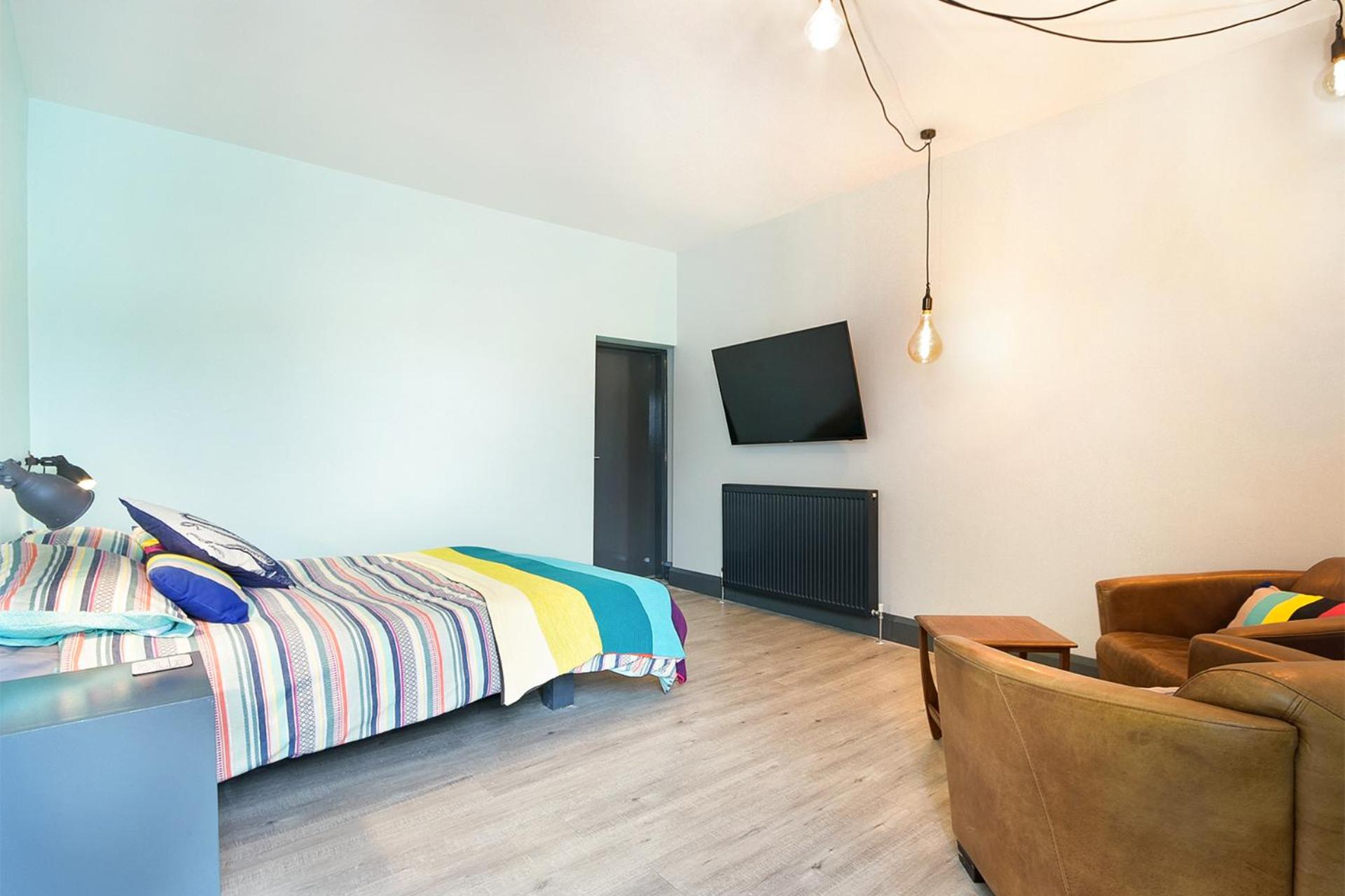 Luxury King Room with Patio - Salmon - Pet Friendly photo 2