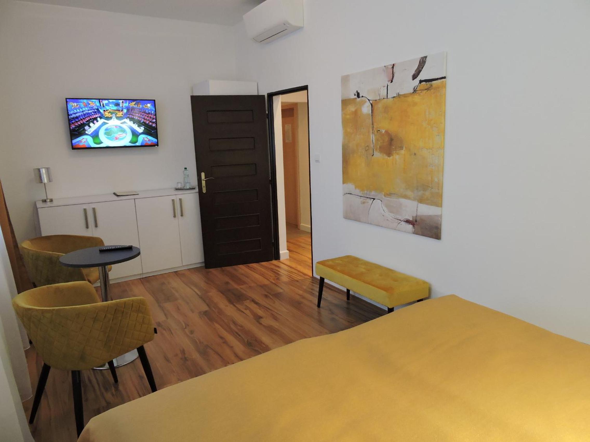 Two-Bedroom Suite photo 3