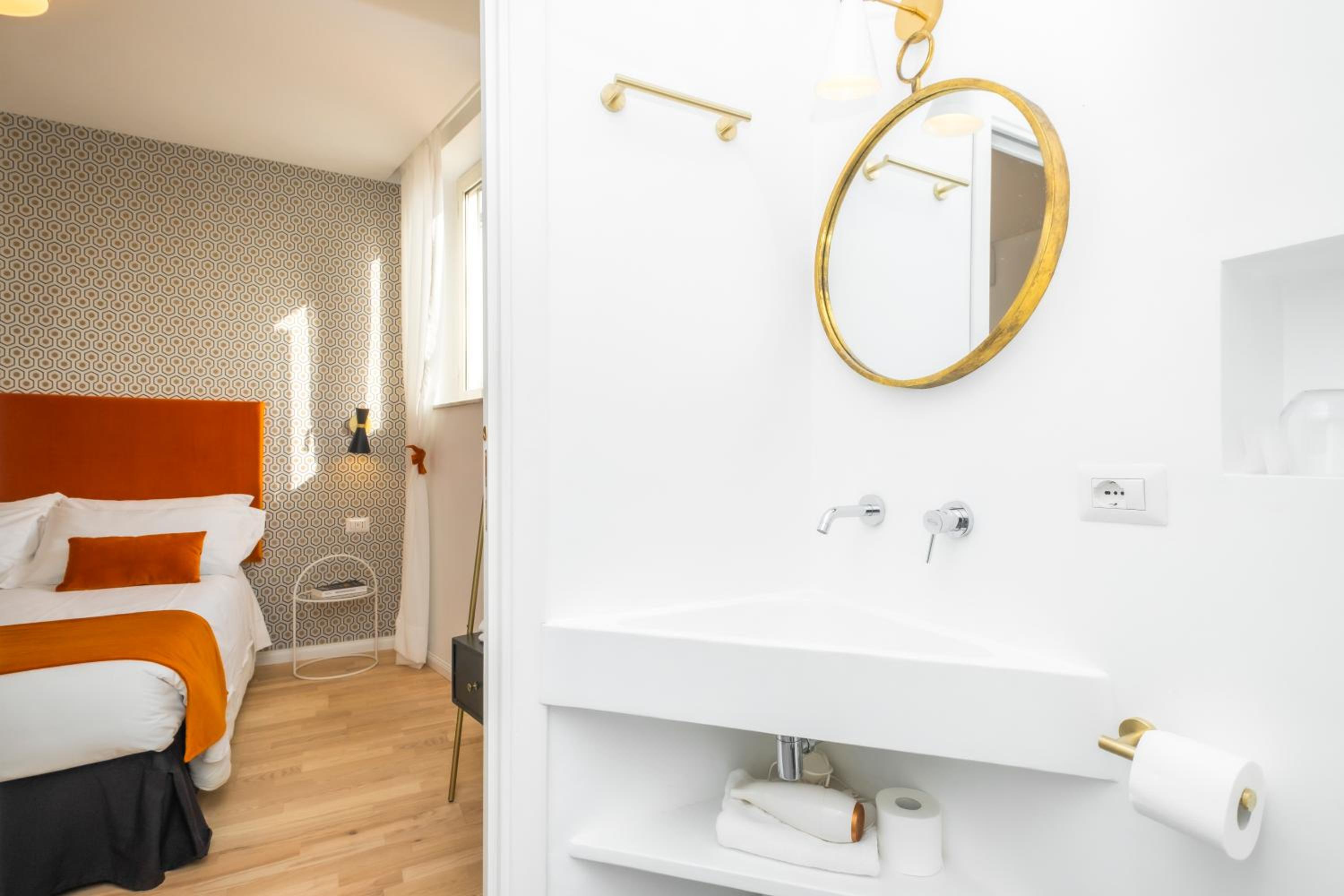 Double Room with Private Bathroom photo 3