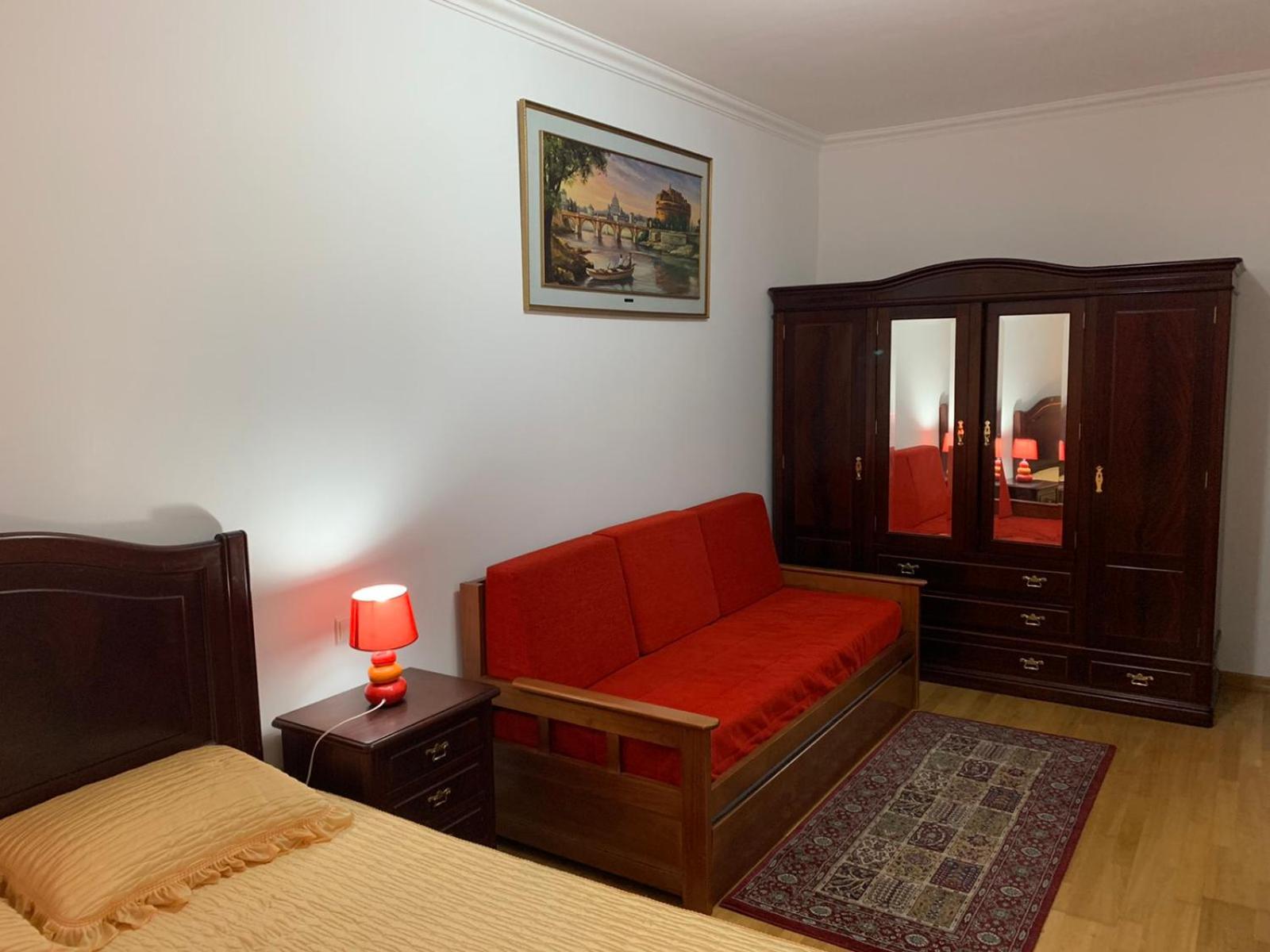 Double Room - Photo 3