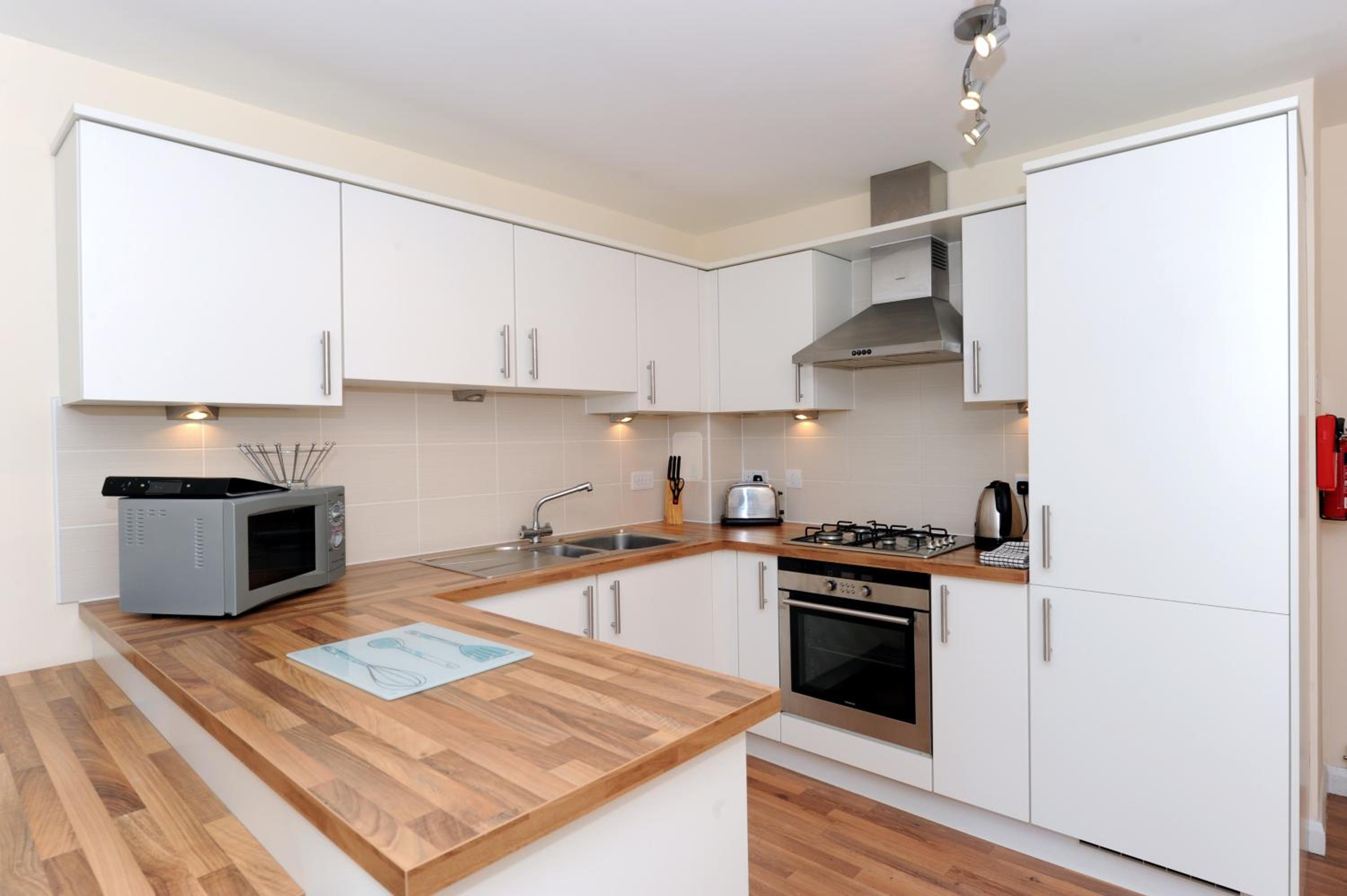 Two-Bedroom Apartment (3 Adults) photo 2