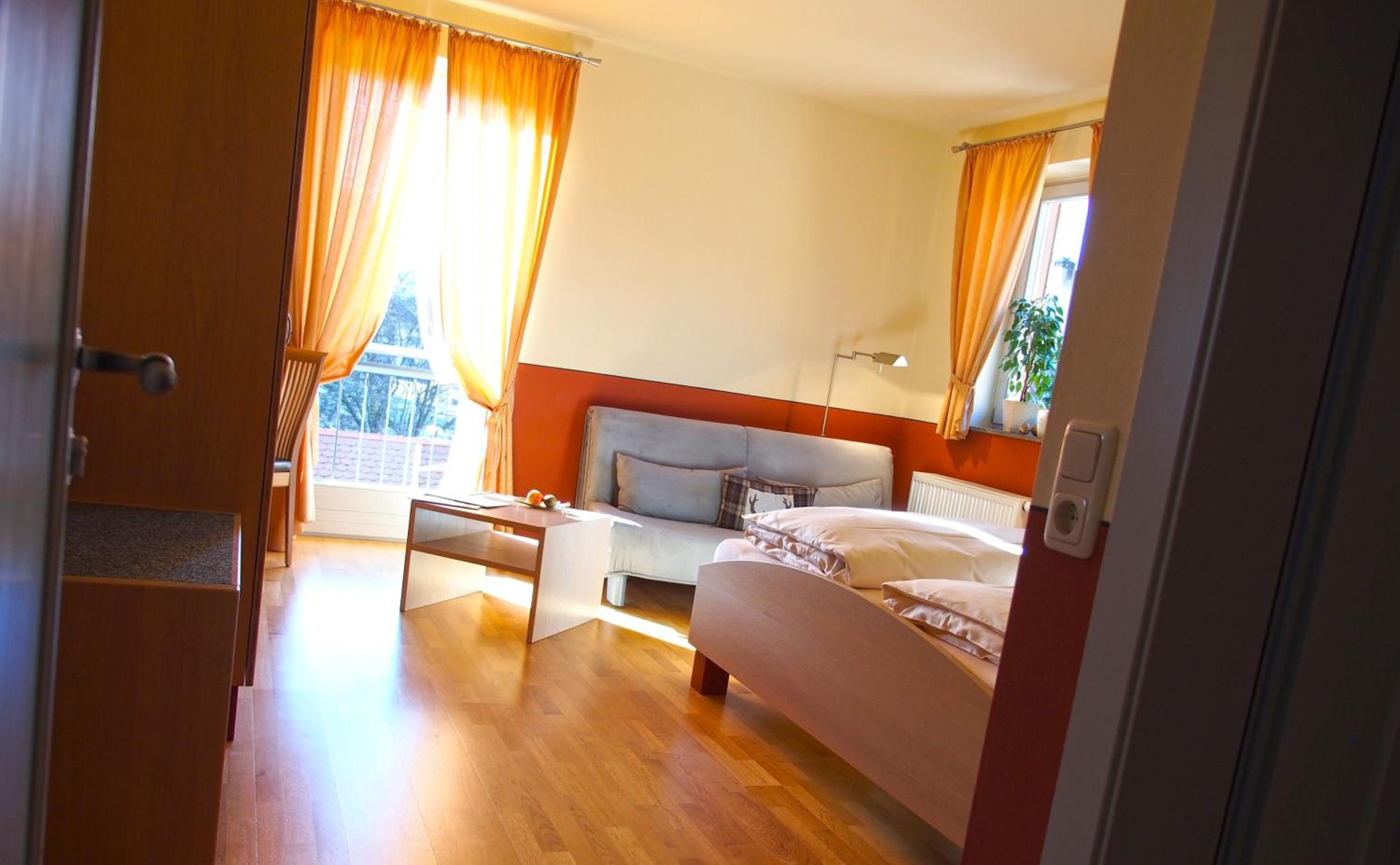 Standard Double Room - Photo 3