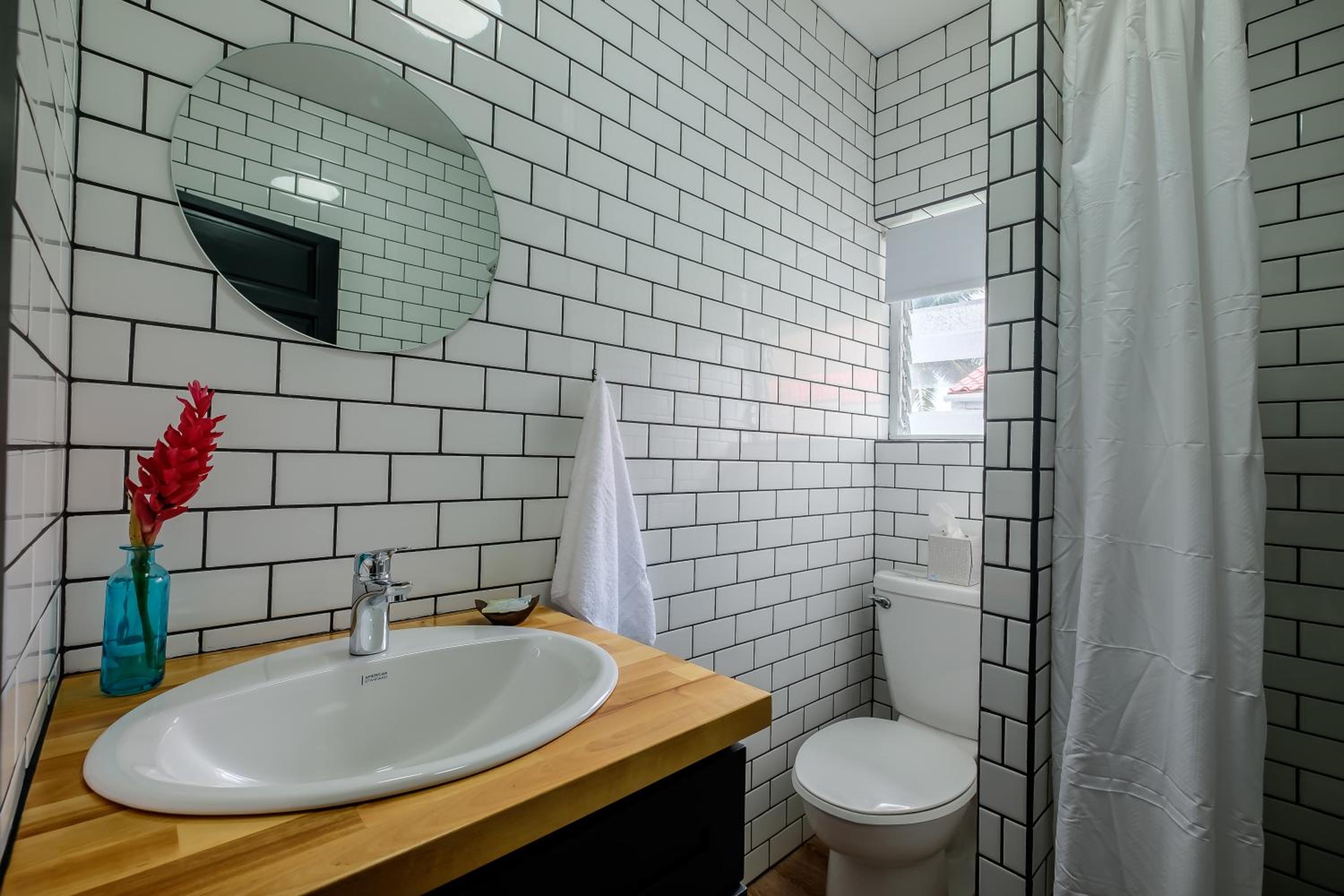 Suite 4 photo 2