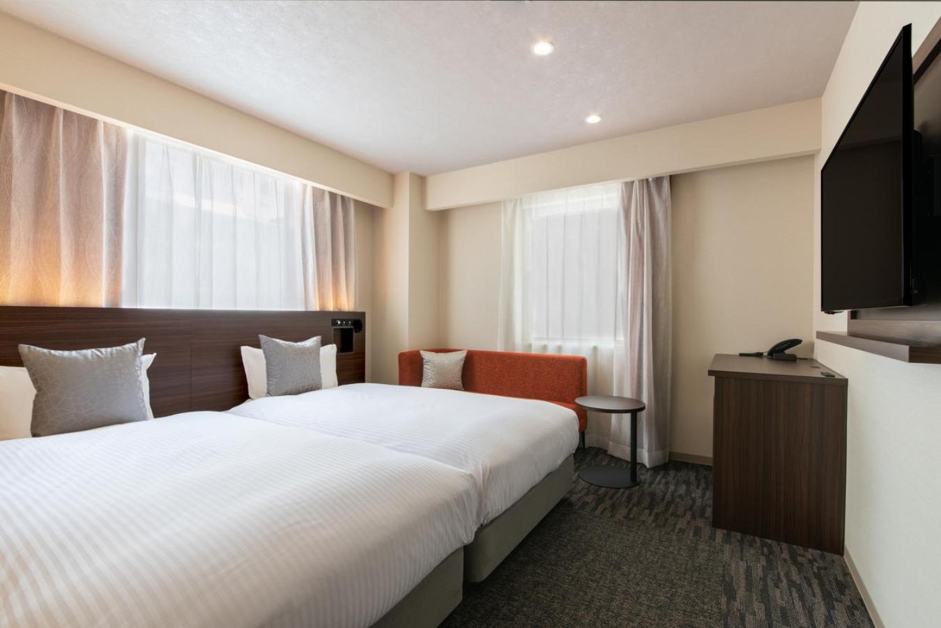 Twin Room - Photo 9