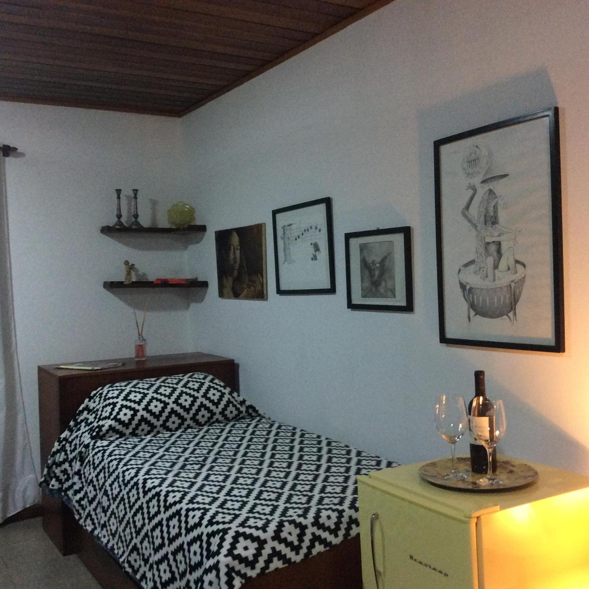 Suite - Photo 1