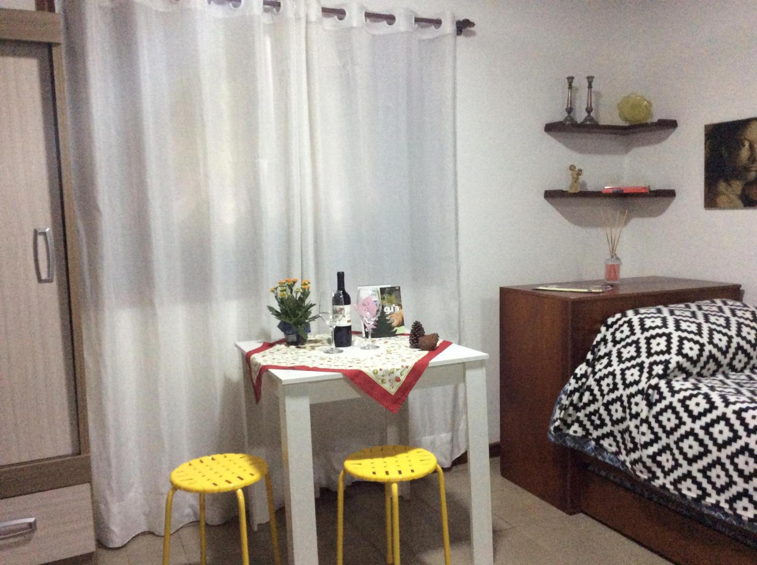 Suite - Photo 11
