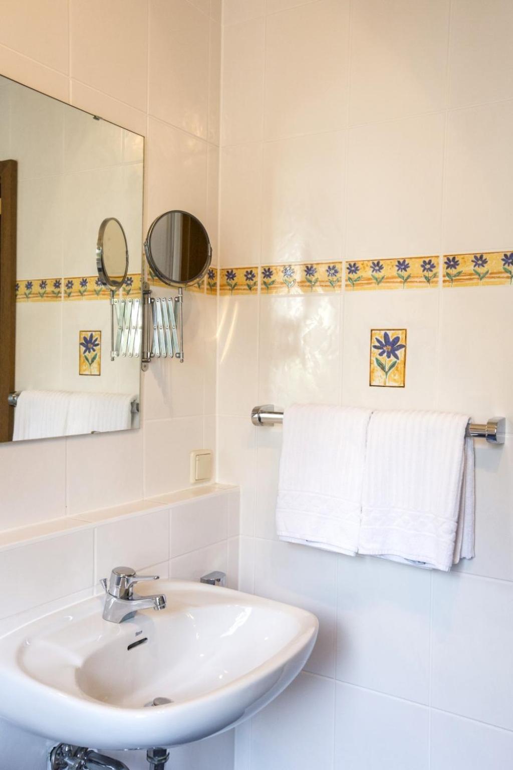 Double Room - Photo 20