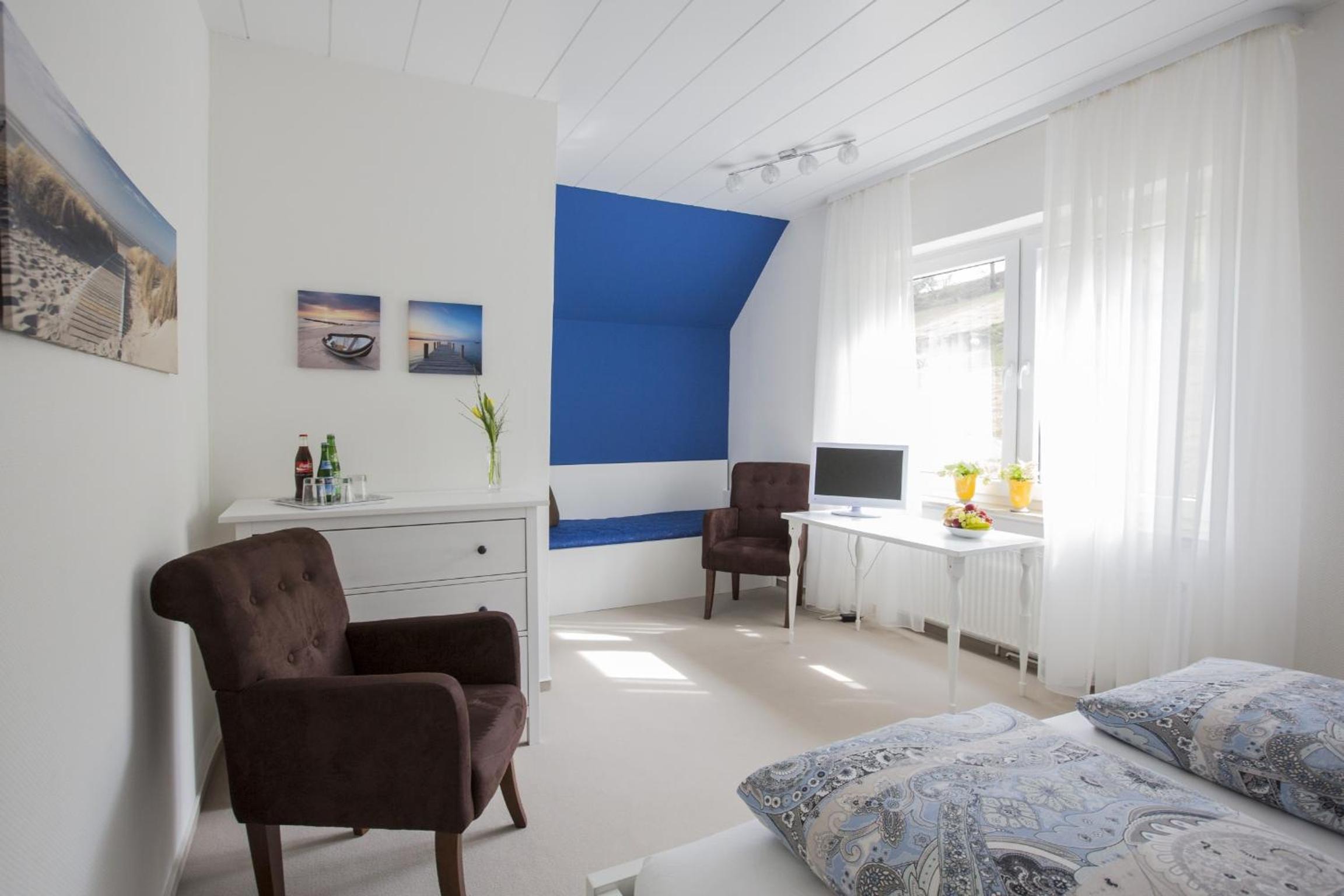 Double Room - Photo 13