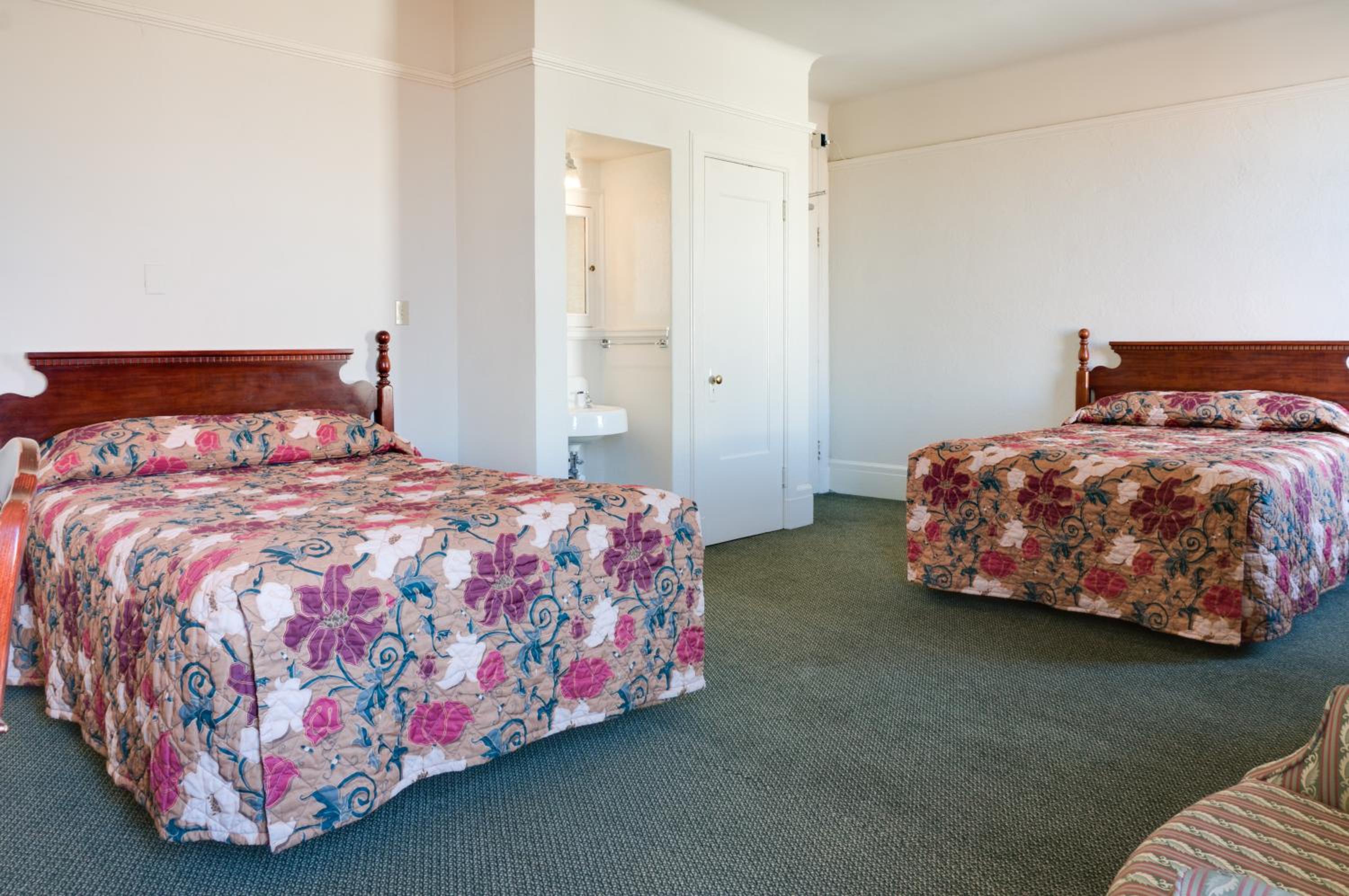 Family Suite - Photo 8
