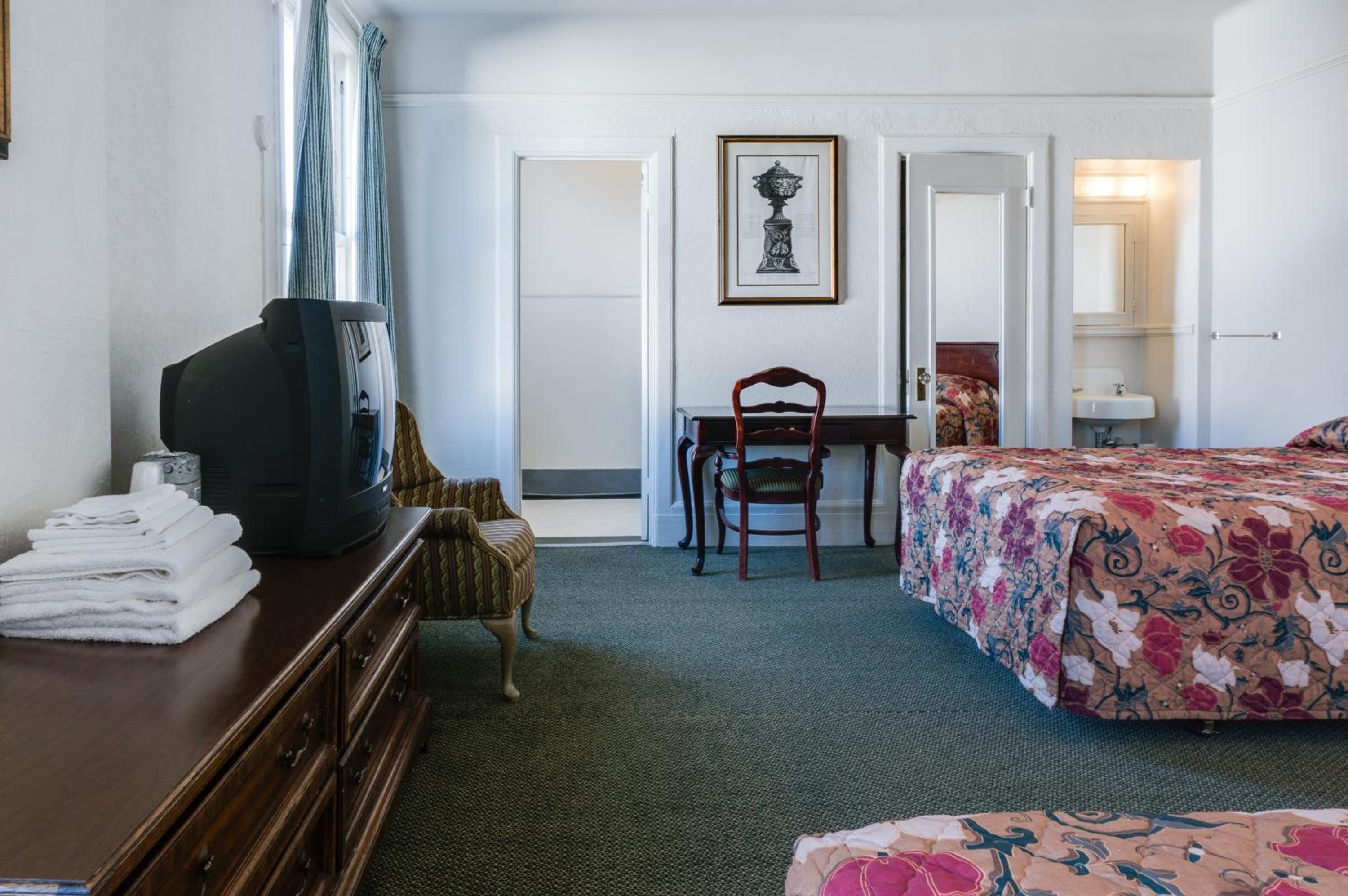 Family Suite - Photo 6