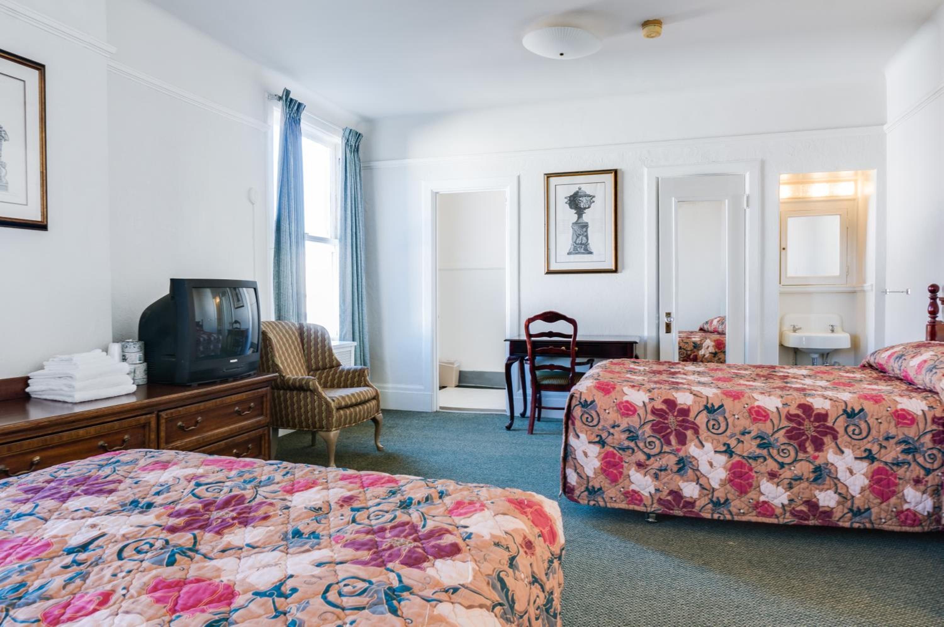 Family Suite - Photo 4