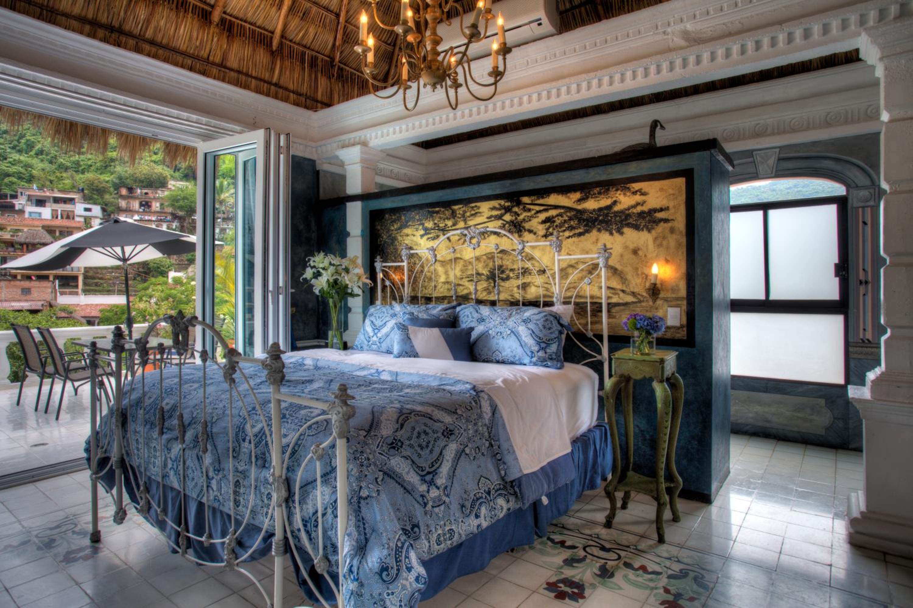 Alejandro Suite