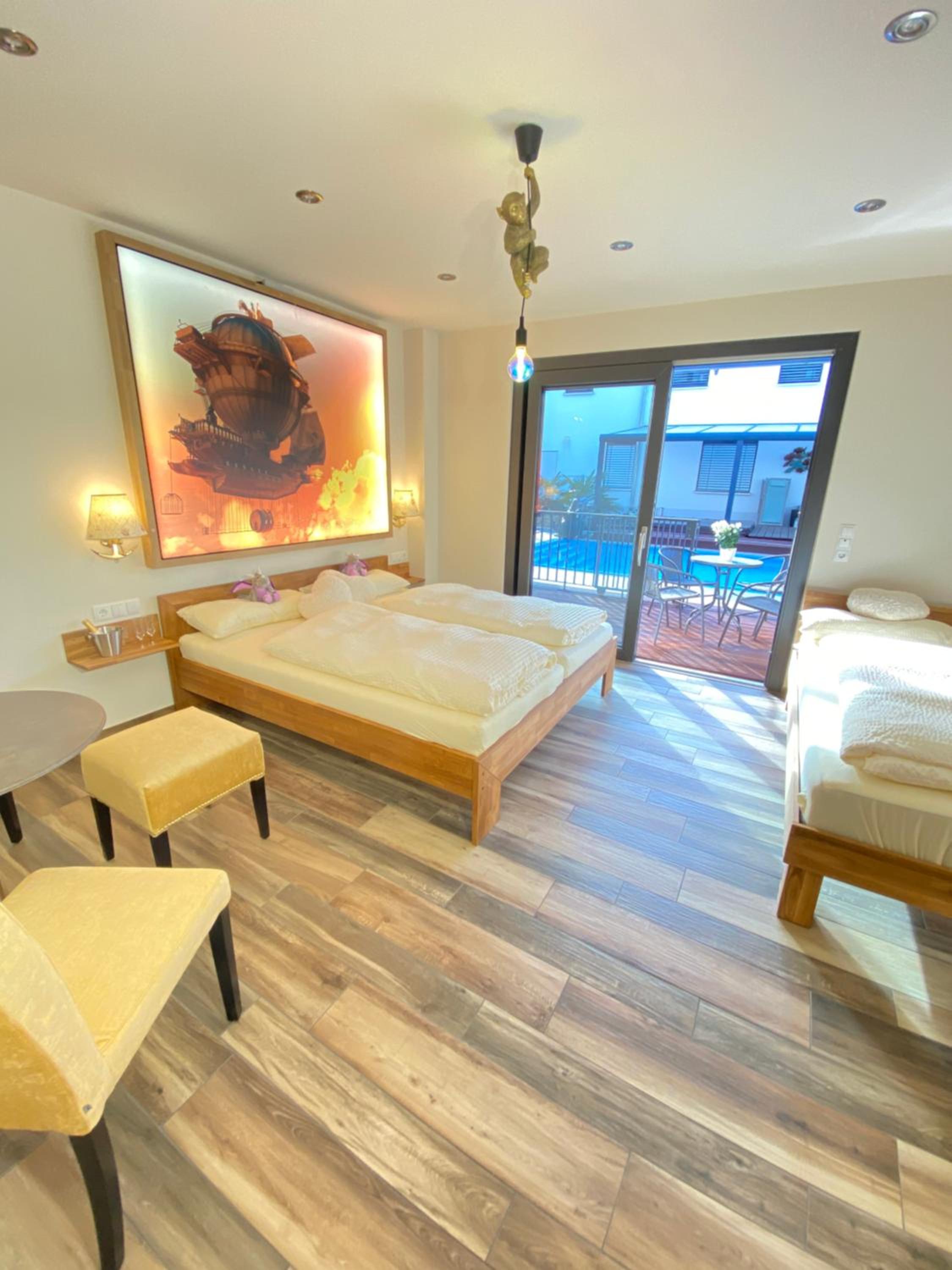 Family Room - Disability Access - Photo 9