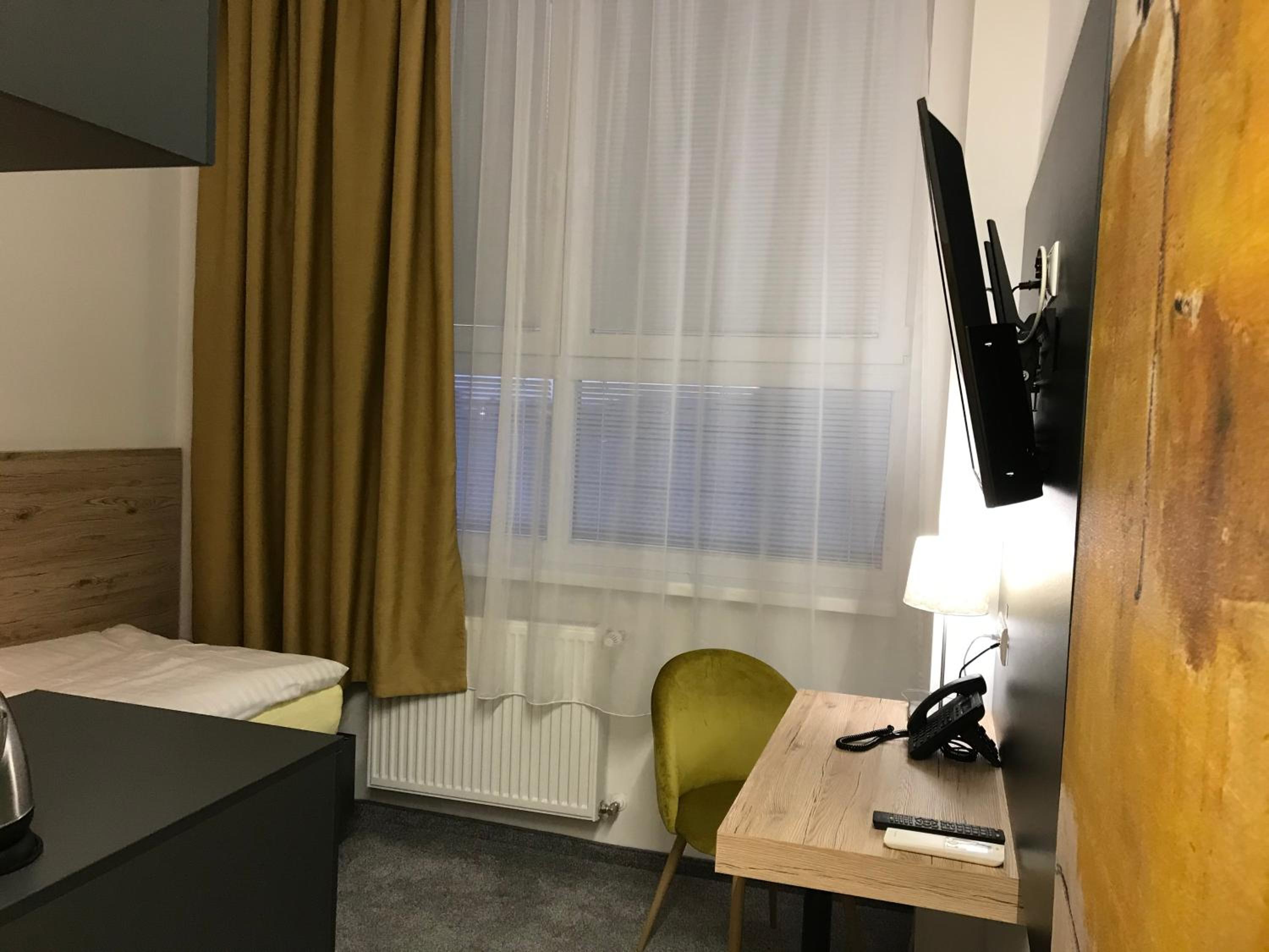 Standard Single Room photo 3