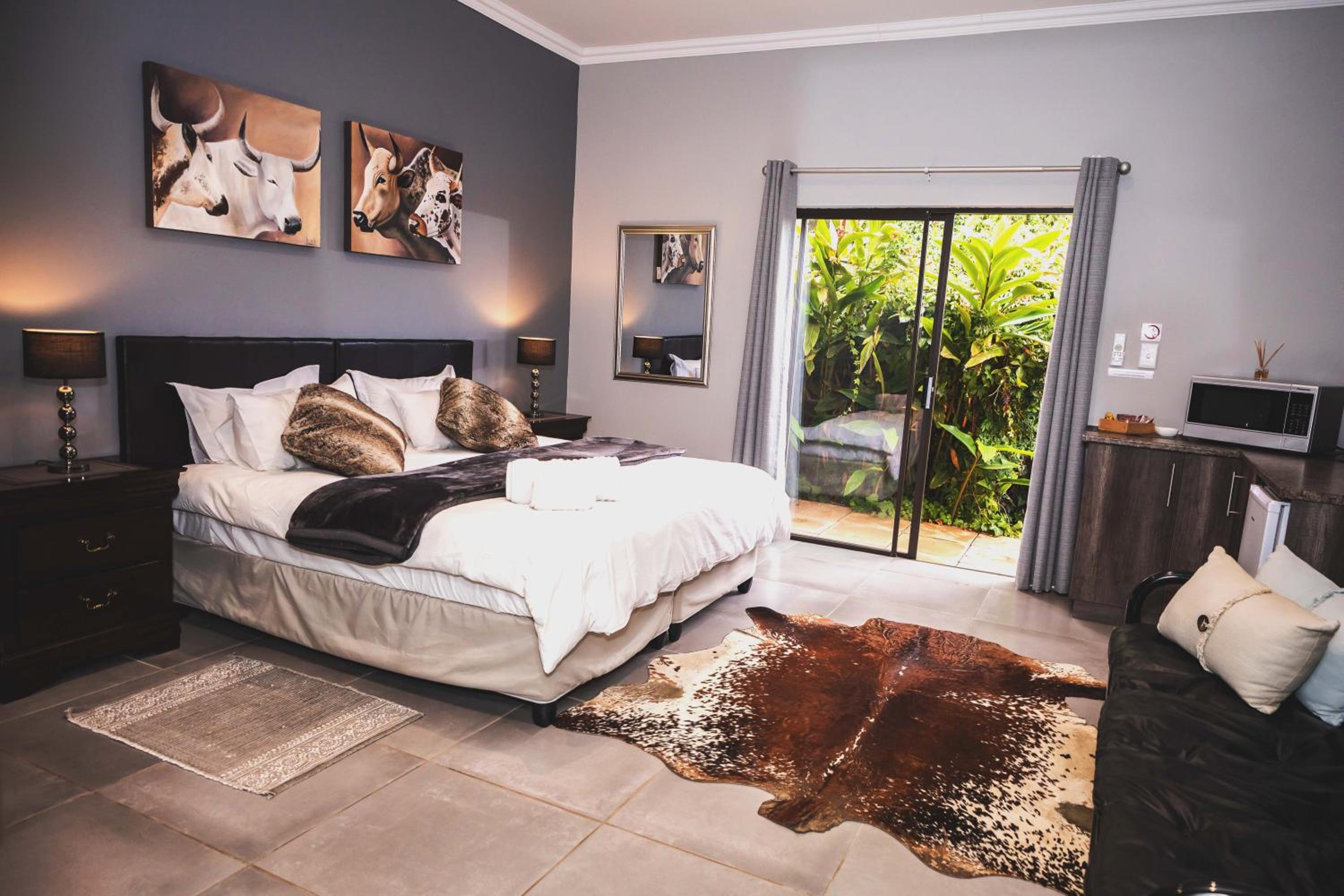 Deluxe Double or Twin Room - Photo 6