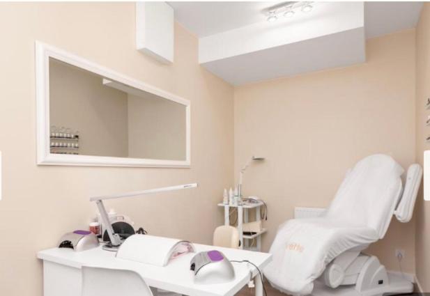 One-Bedroom Apartment - Photo 27