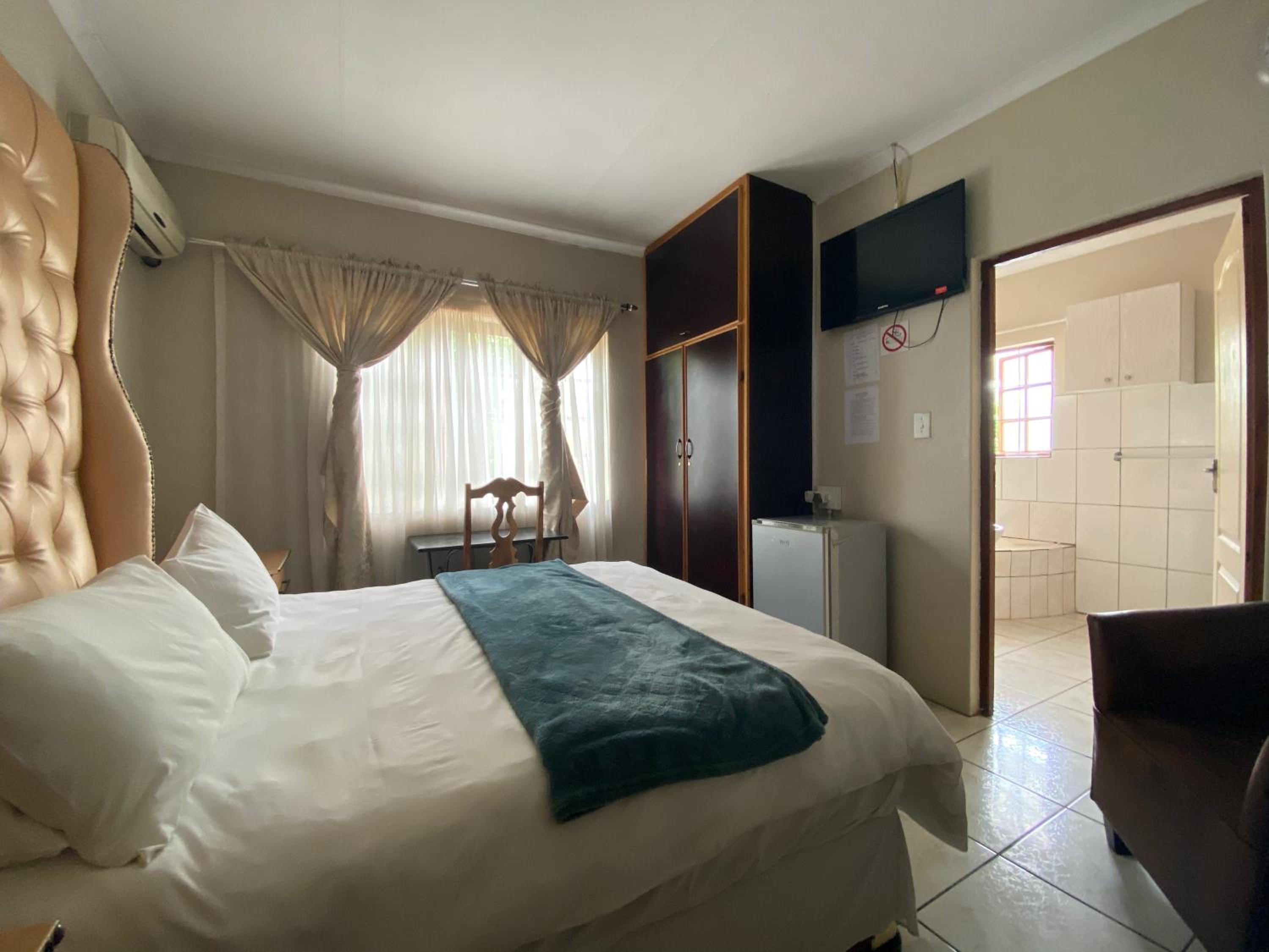 Deluxe Double Room - Photo 2