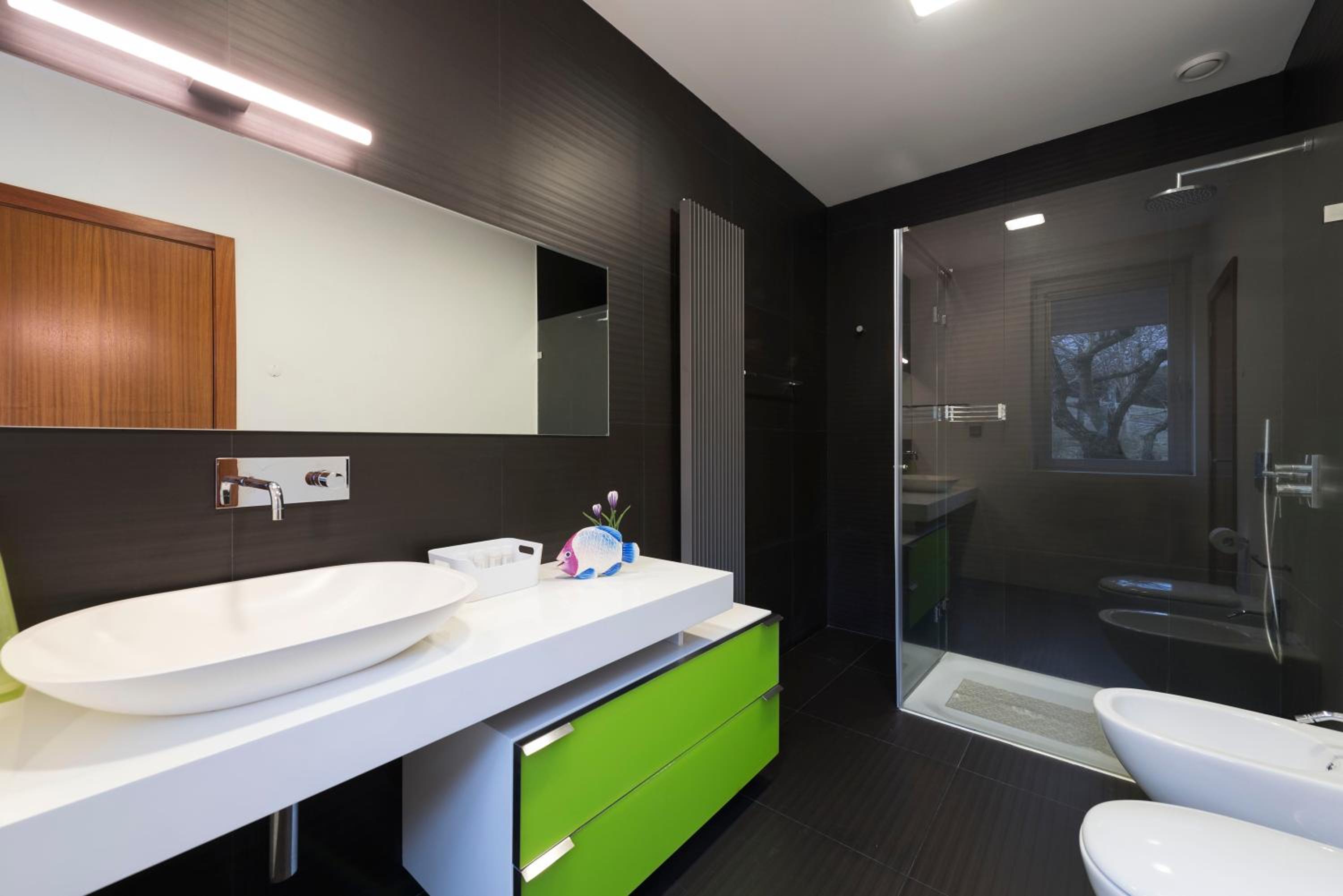 Four-Bedroom House photo 2