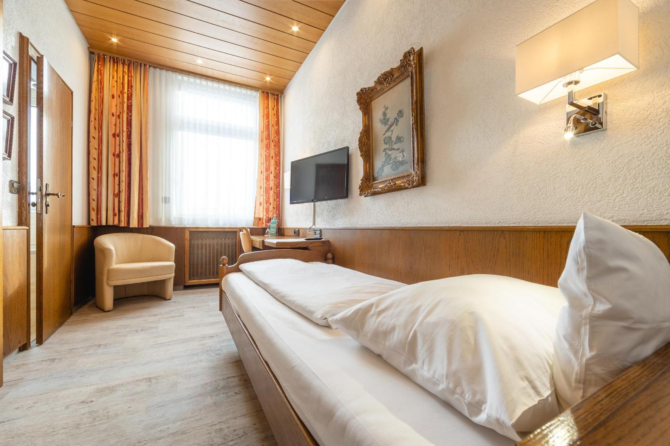 Standard Single Room photo 2