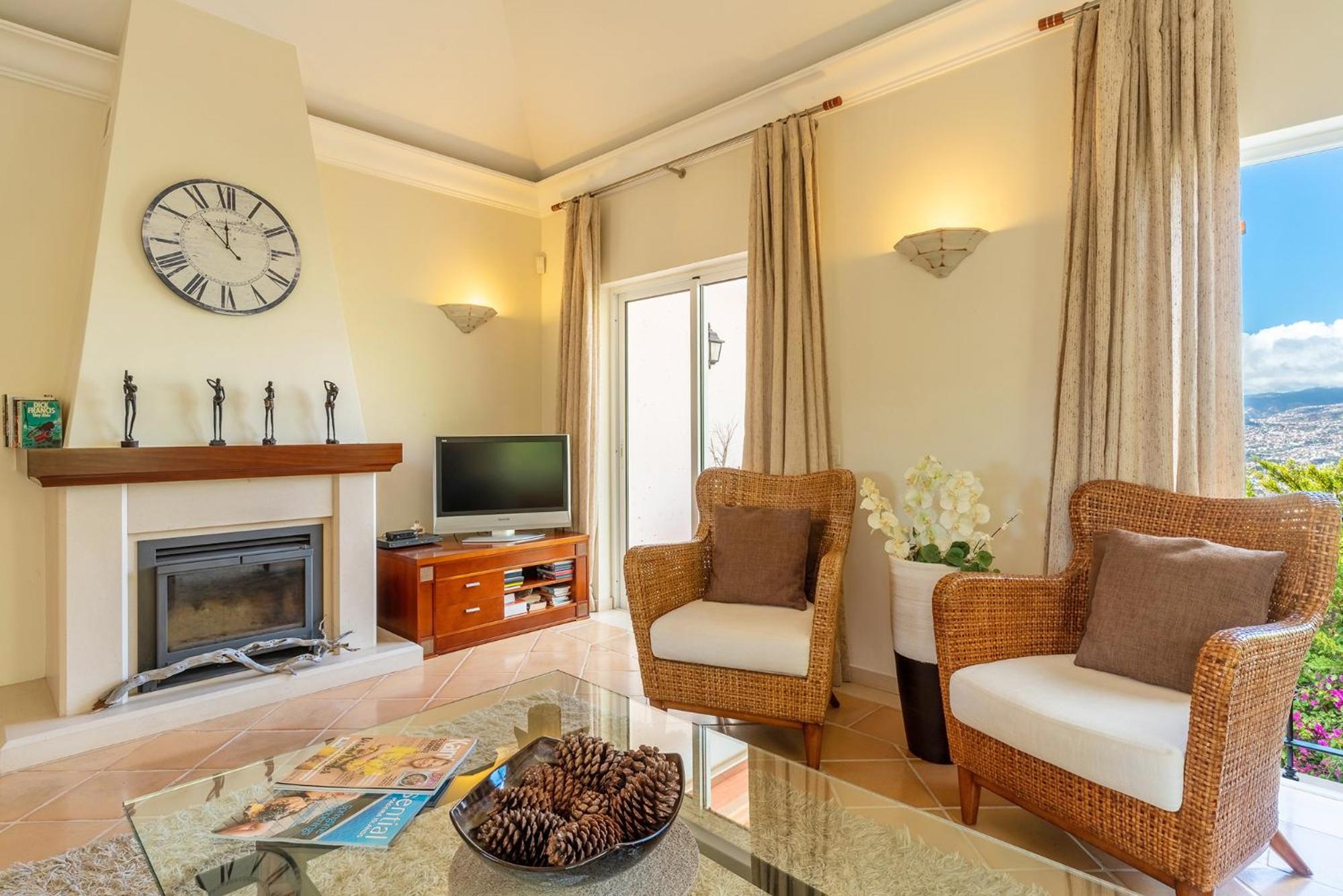 Apartment with Sea View photo 1