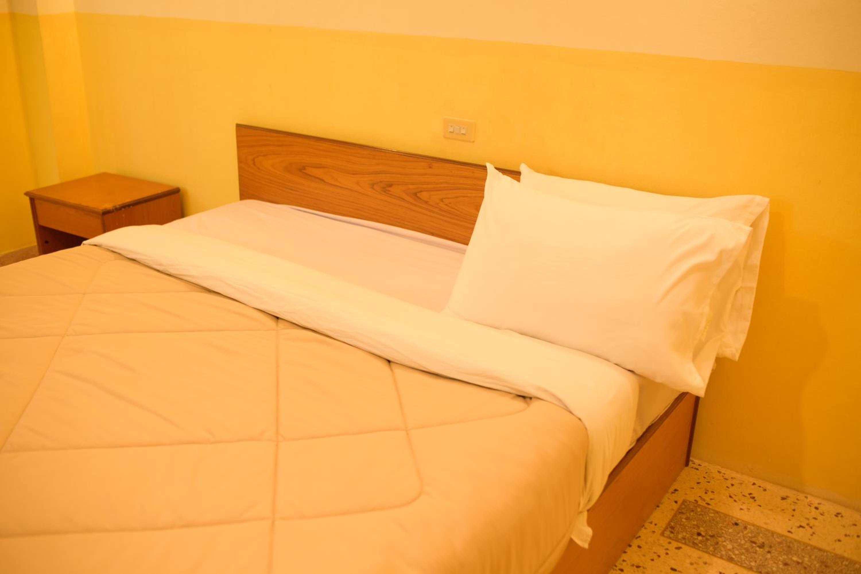 Standard Double Room - Photo 6