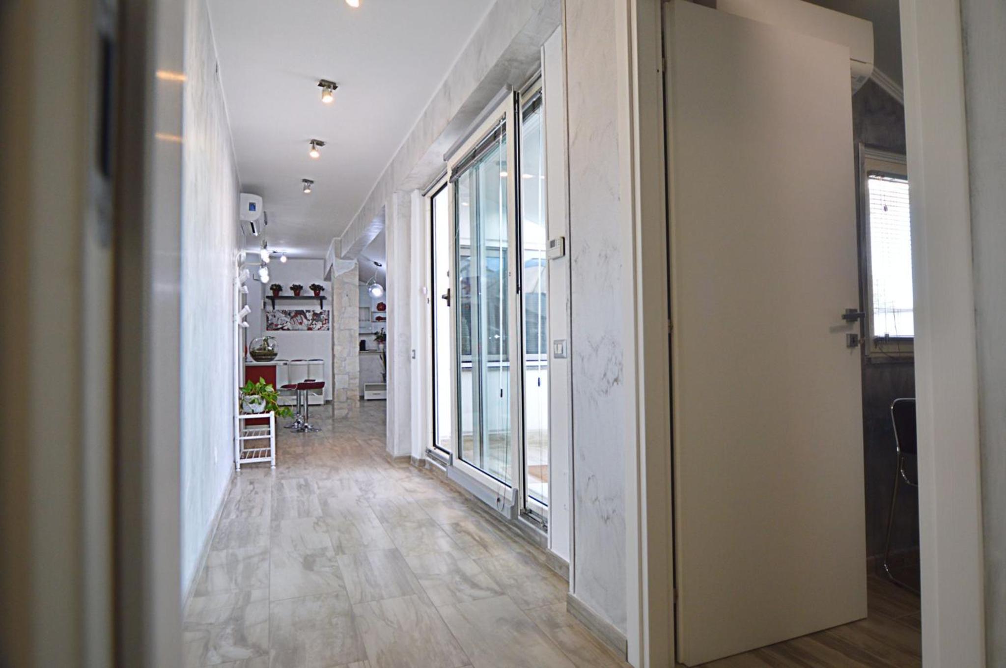 Two-Bedroom Apartment - Photo 18
