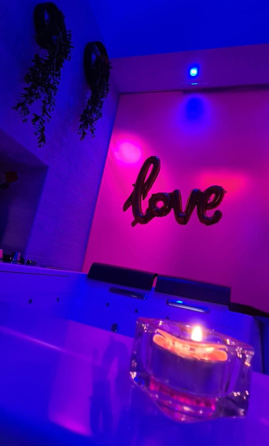 Deluxe Suite with Spa Bath photo 1