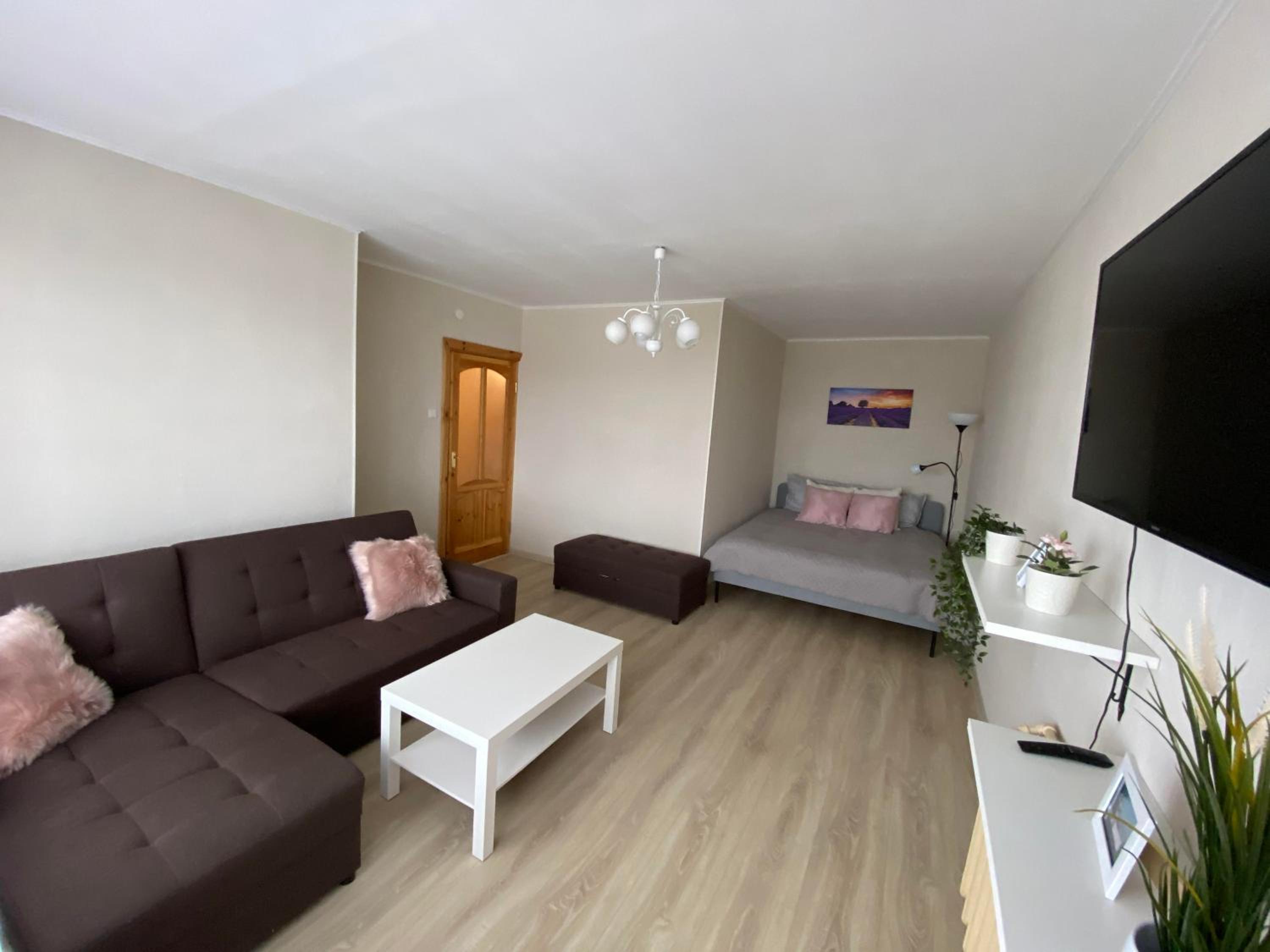 One-Bedroom Apartment - Photo 7