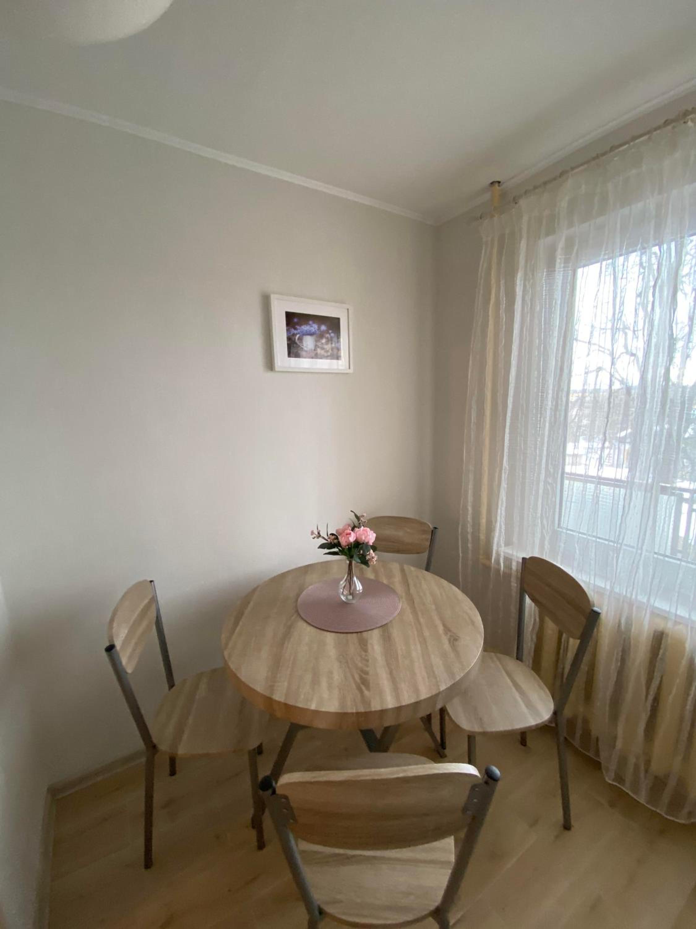 One-Bedroom Apartment - Photo 9