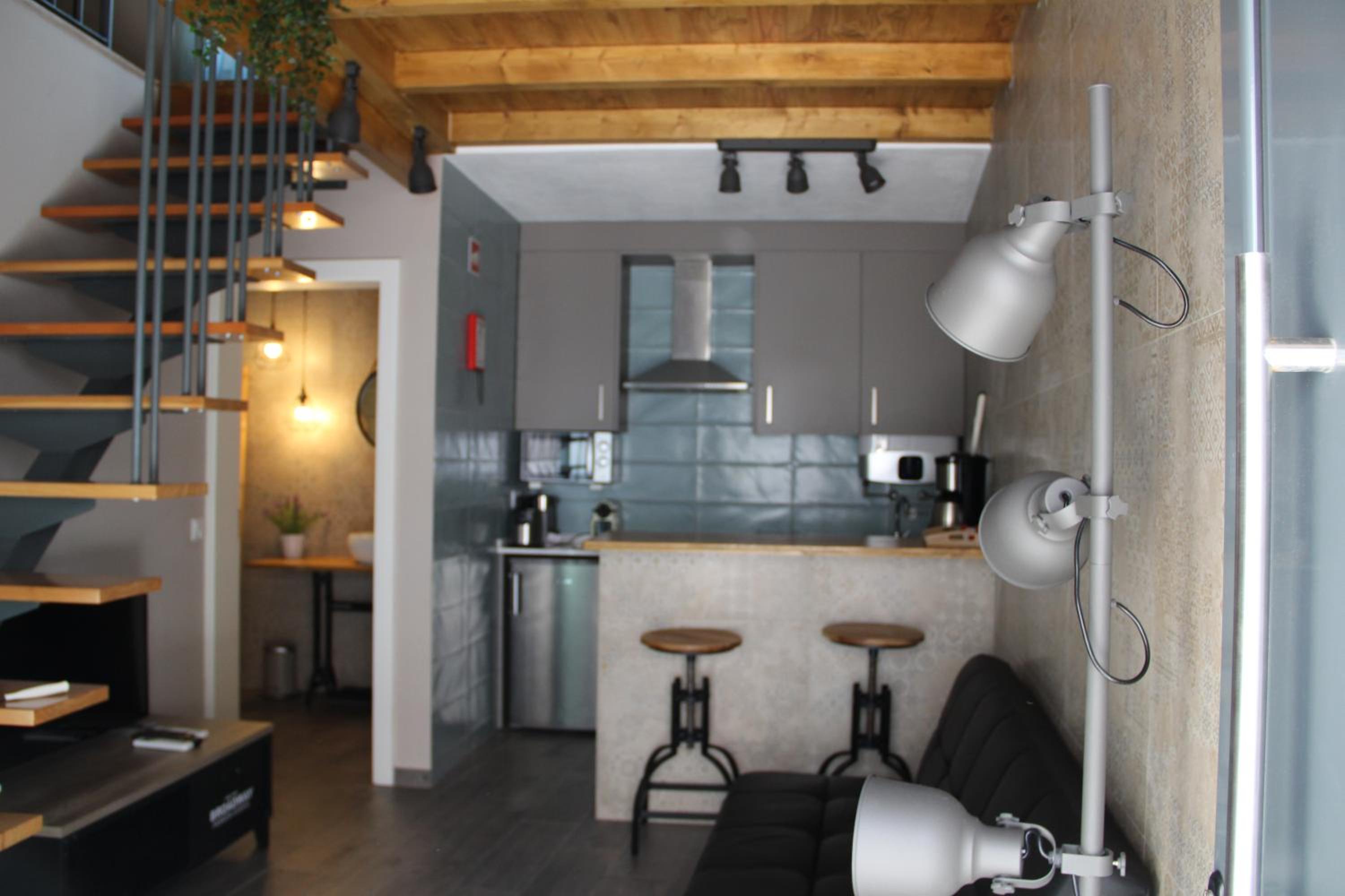 Apartment with Terrace - Photo 1