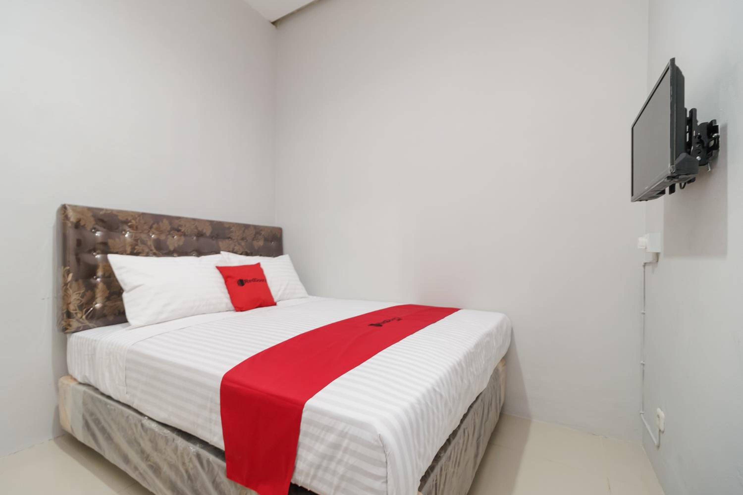 Double Room - Photo 10
