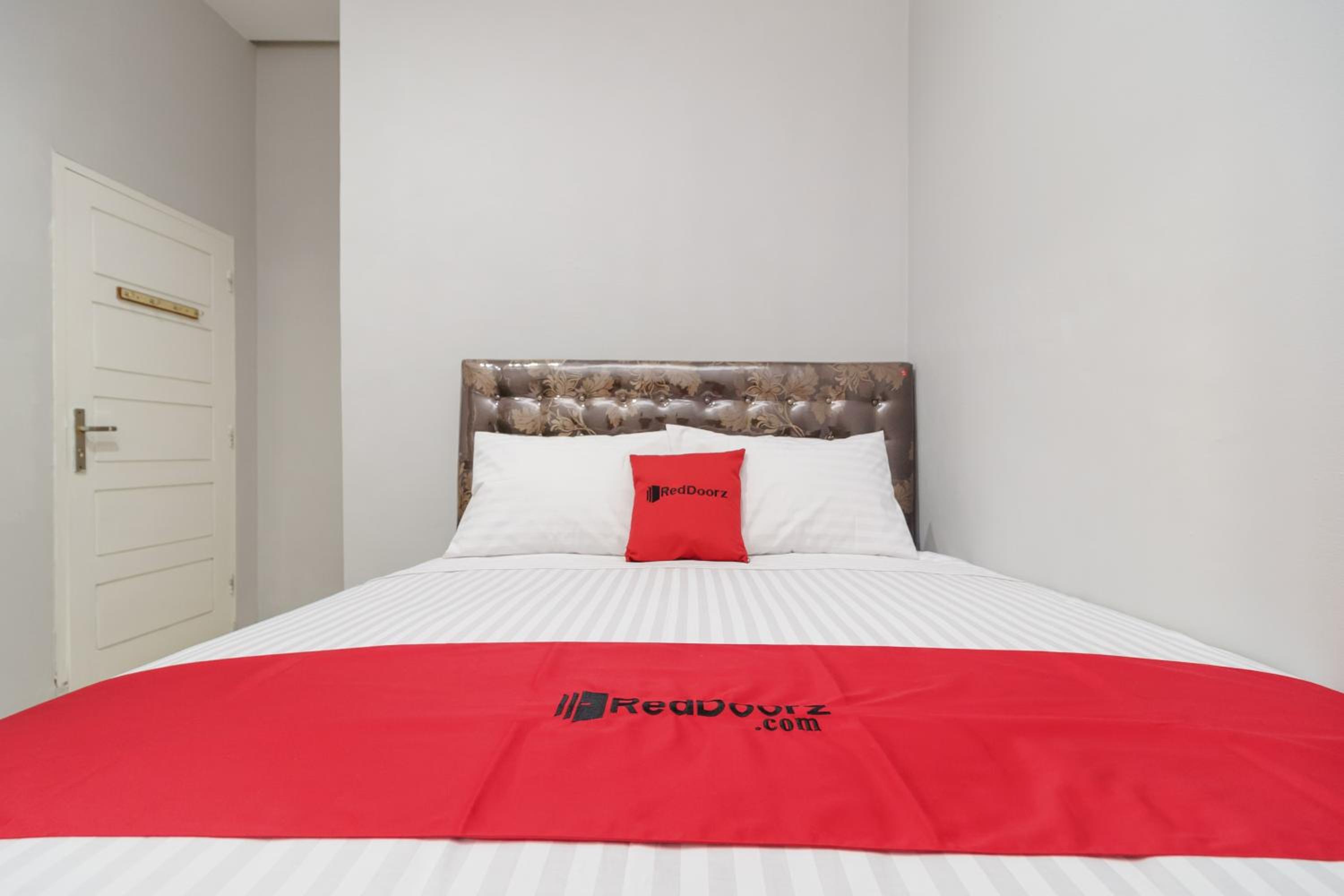 Double Room - Photo 8