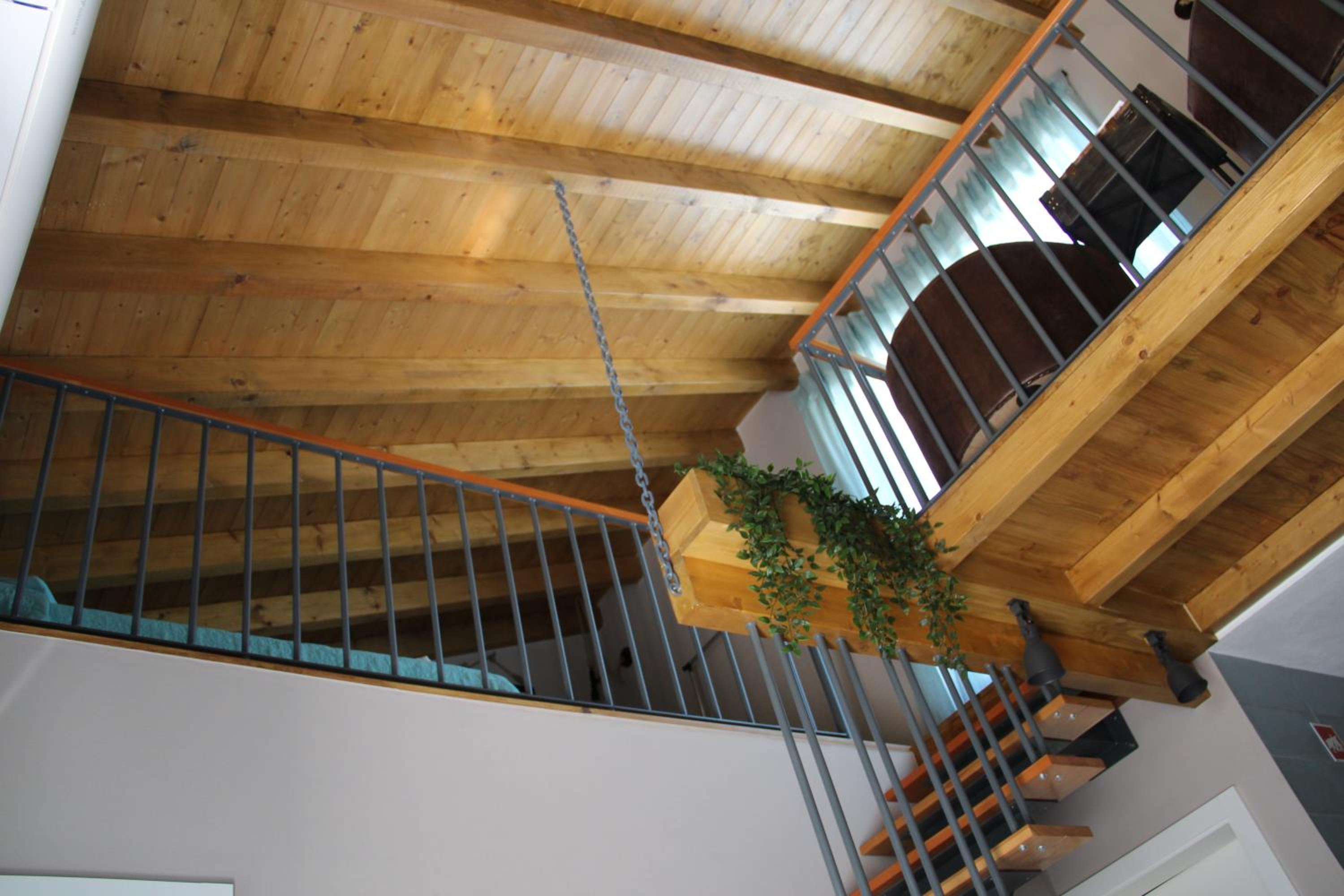 Apartment with Terrace - Photo 7