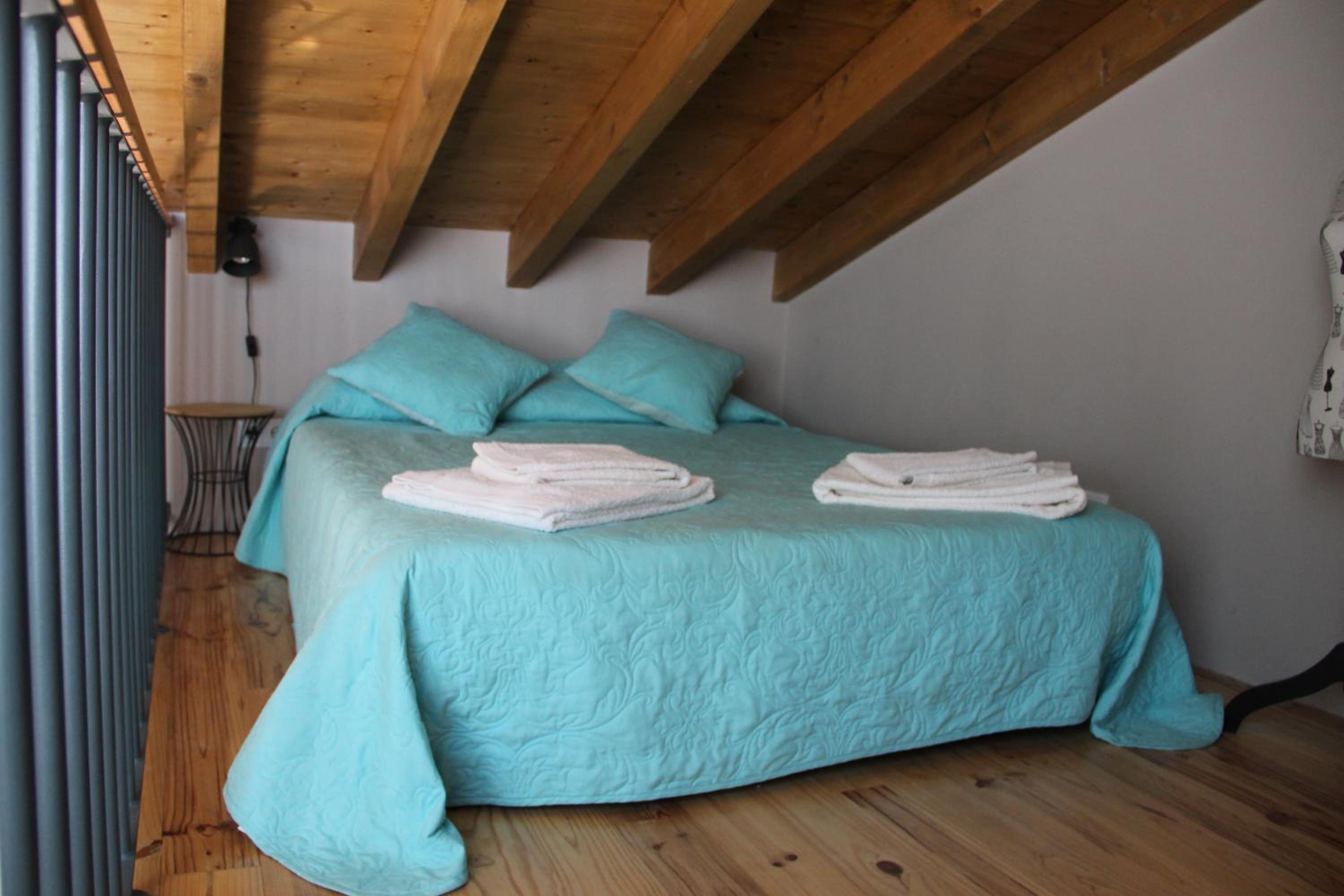 Apartment with Terrace - Photo 10