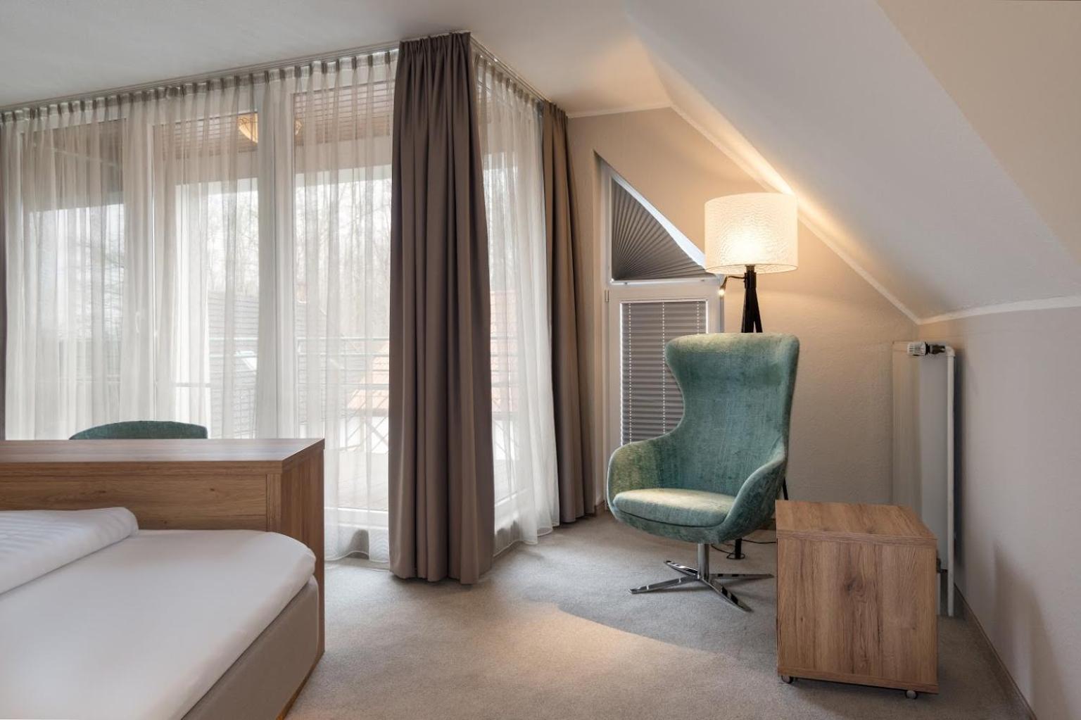 Junior Suite with Balcony photo 2
