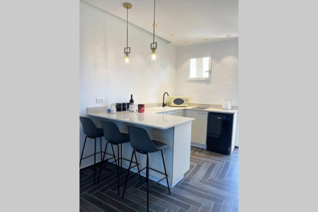 Two-Bedroom Apartment - Photo 18