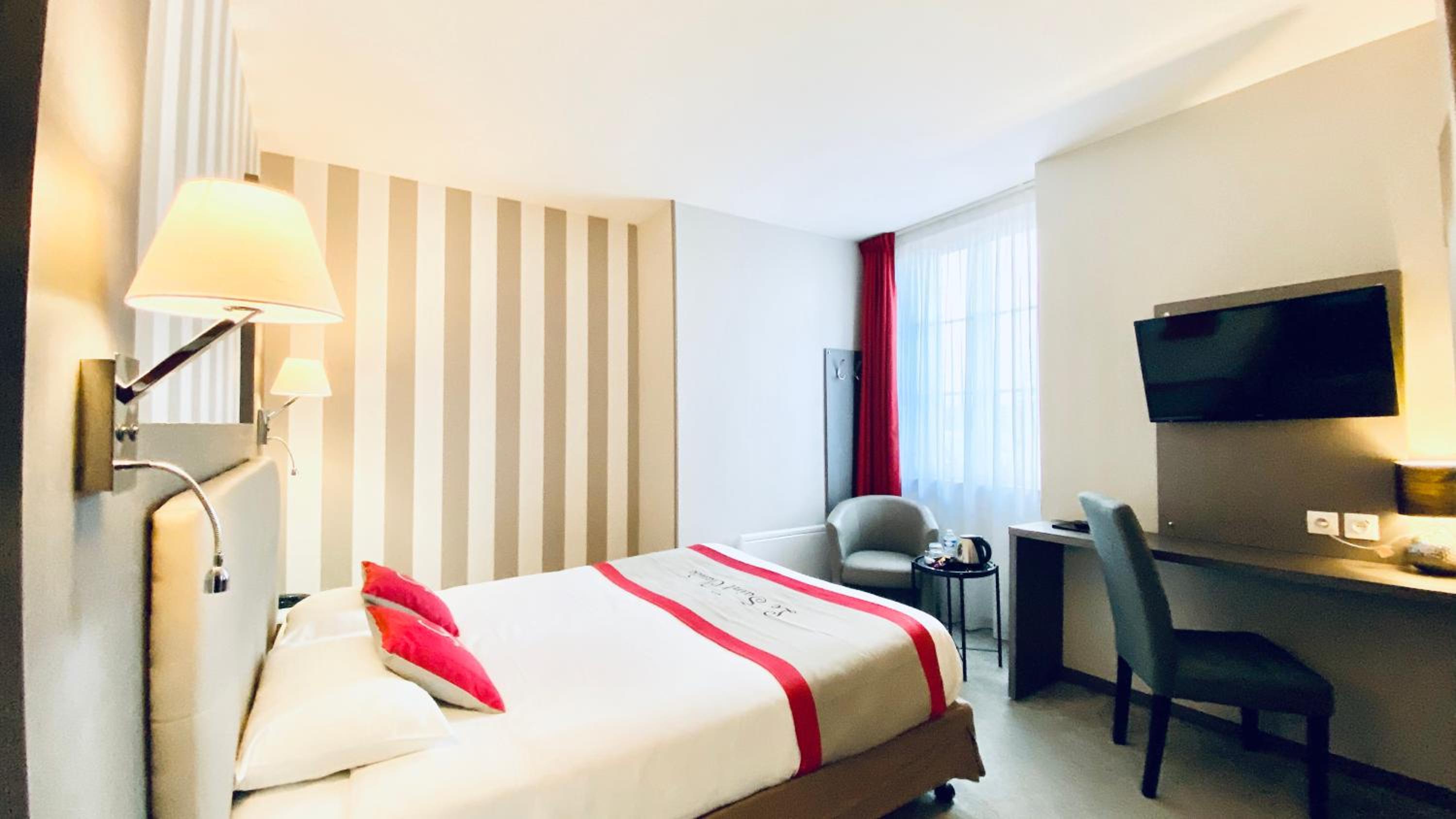 Comfort Queen Room - Non-Smoking  - Photo 4