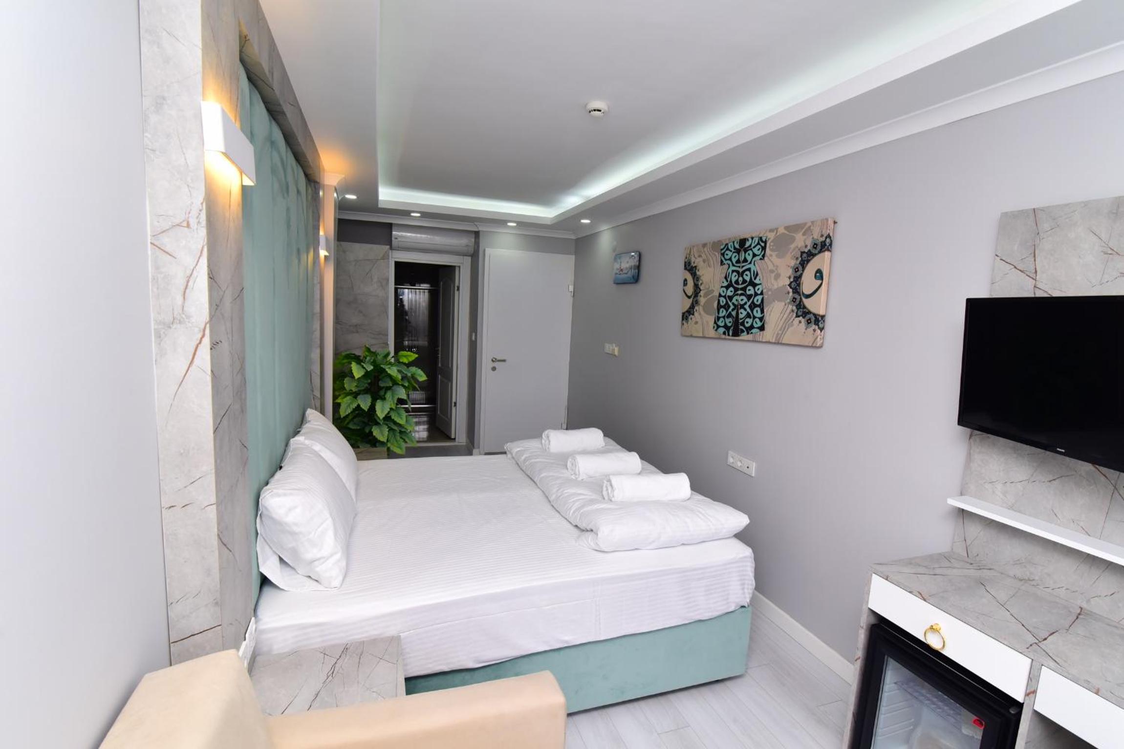Deluxe Double Room with Sea View photo 3